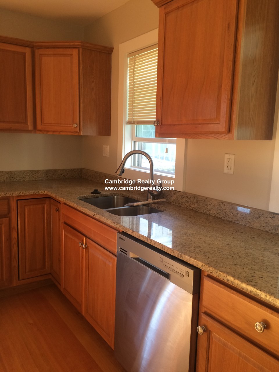 10 Hall St, Davis Square