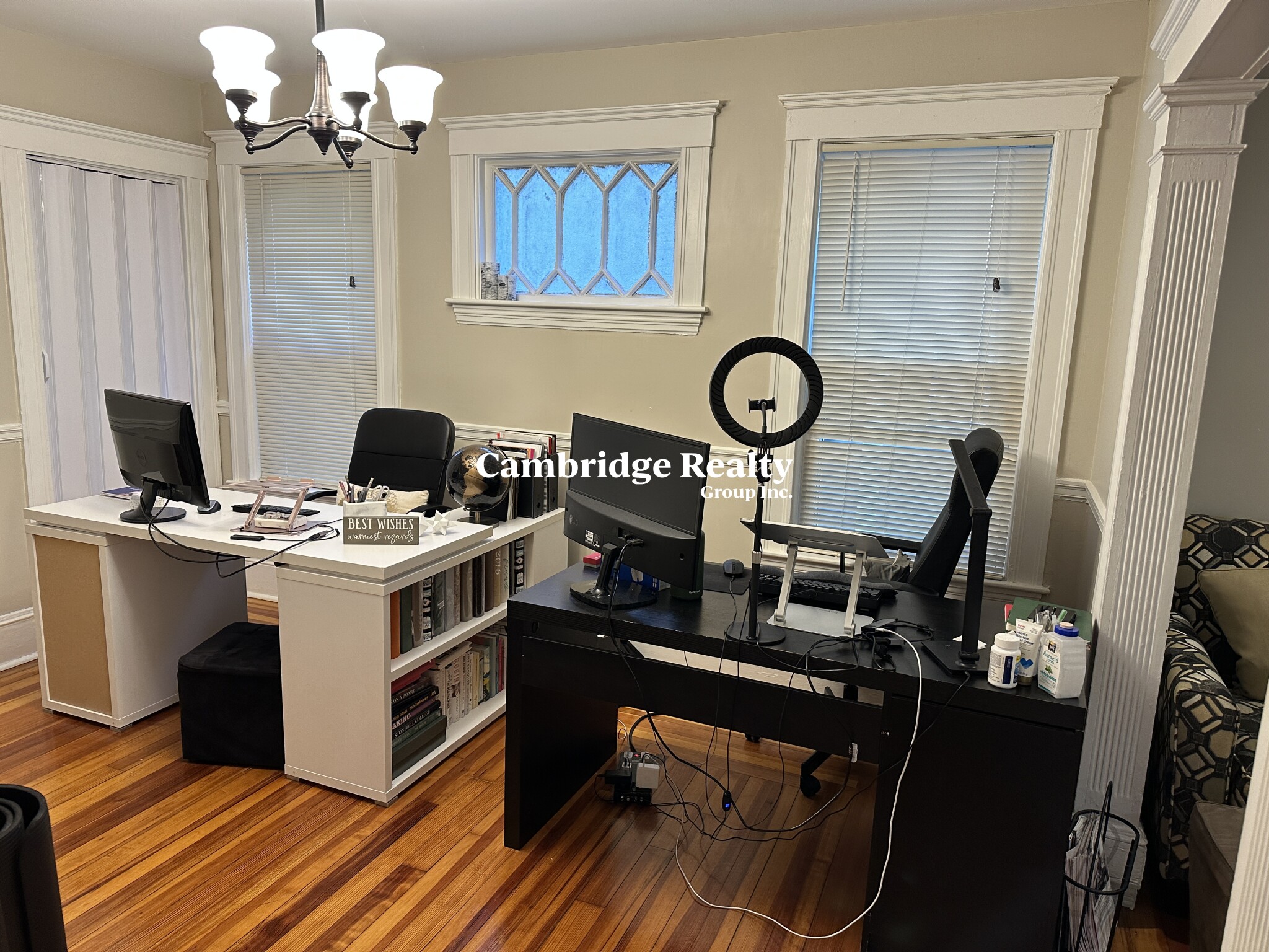 10 Hall St, Davis Square