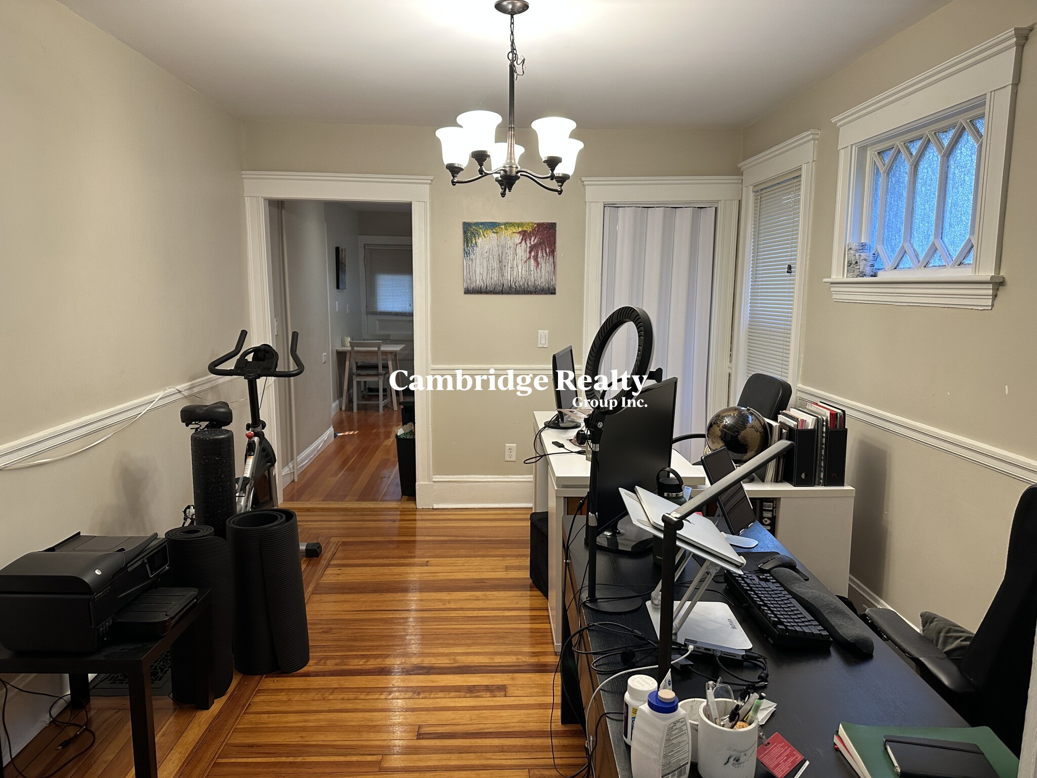 10 Hall St, Davis Square