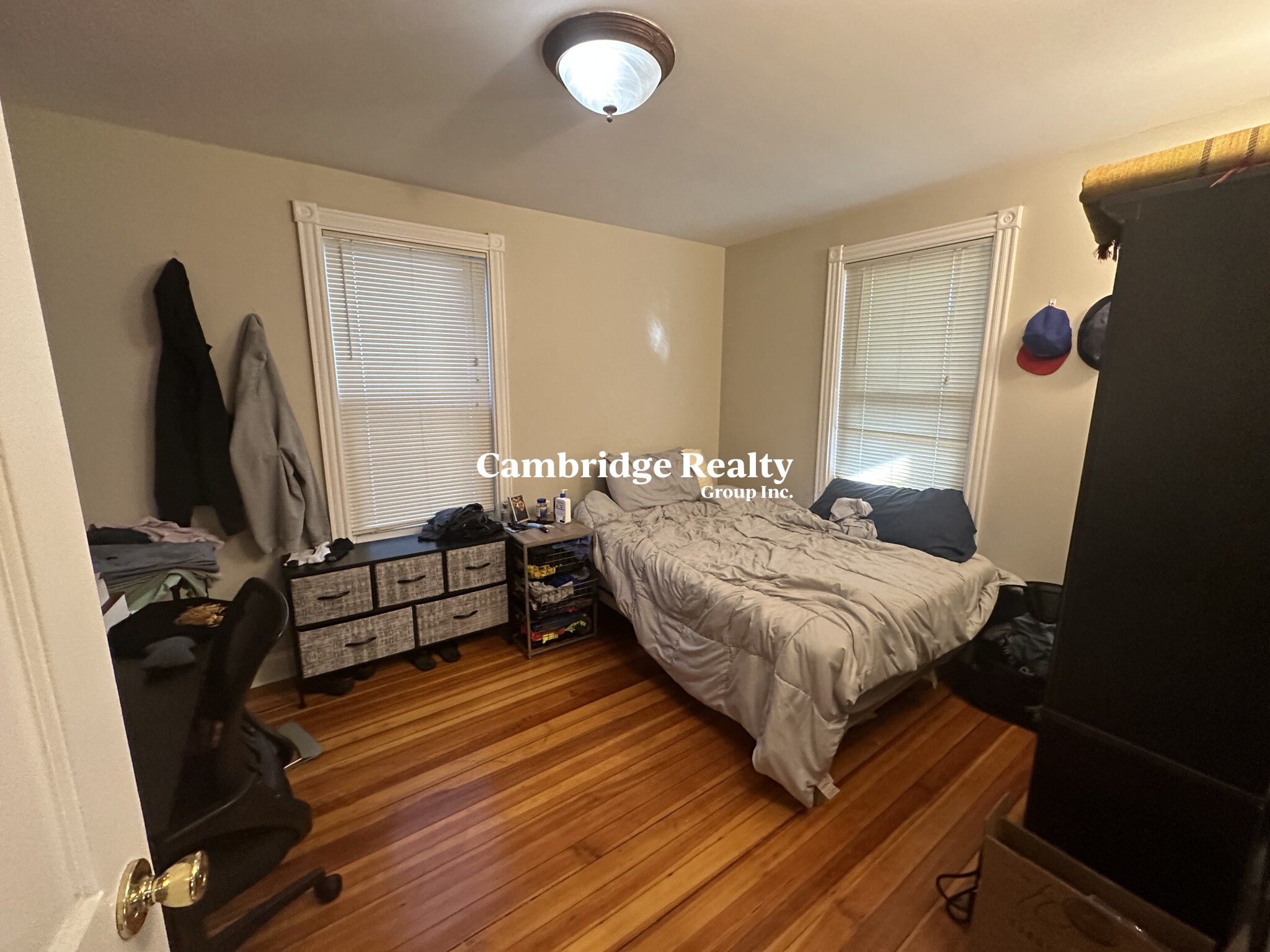 10 Hall St, Davis Square