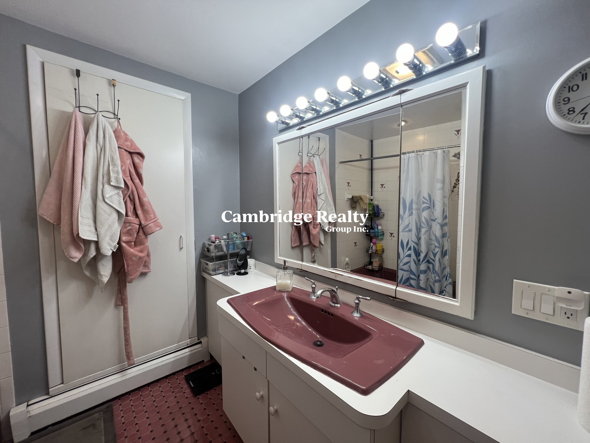 32 Winchester St, Medford Hillside