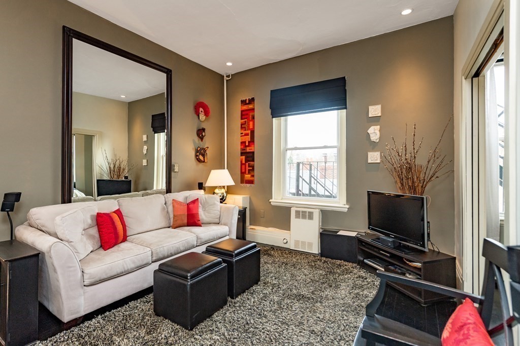 29 Fayette St, Back Bay