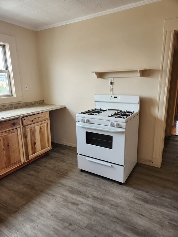 16 Vermont Ave, West Somerville