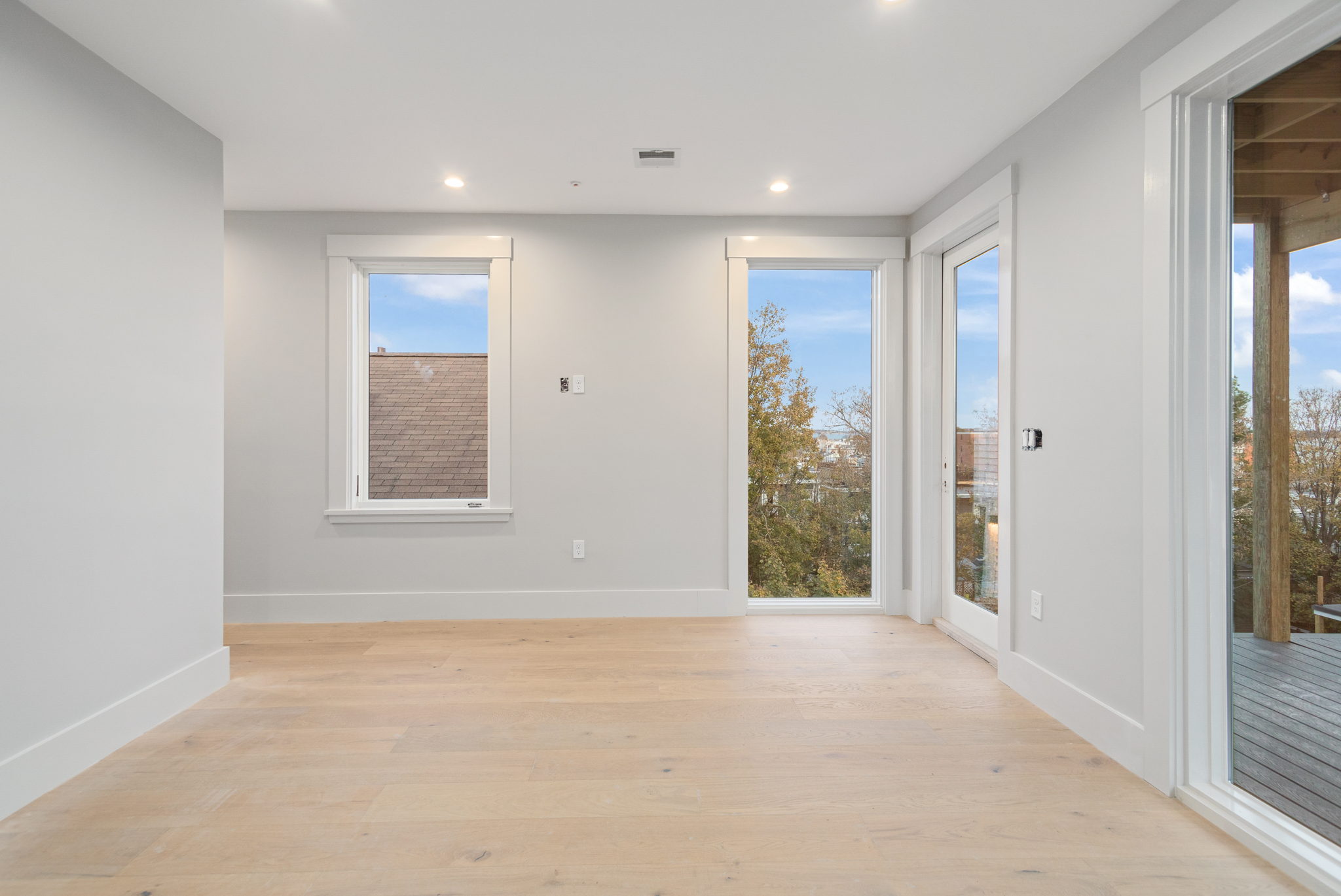 409 7th St, South Boston