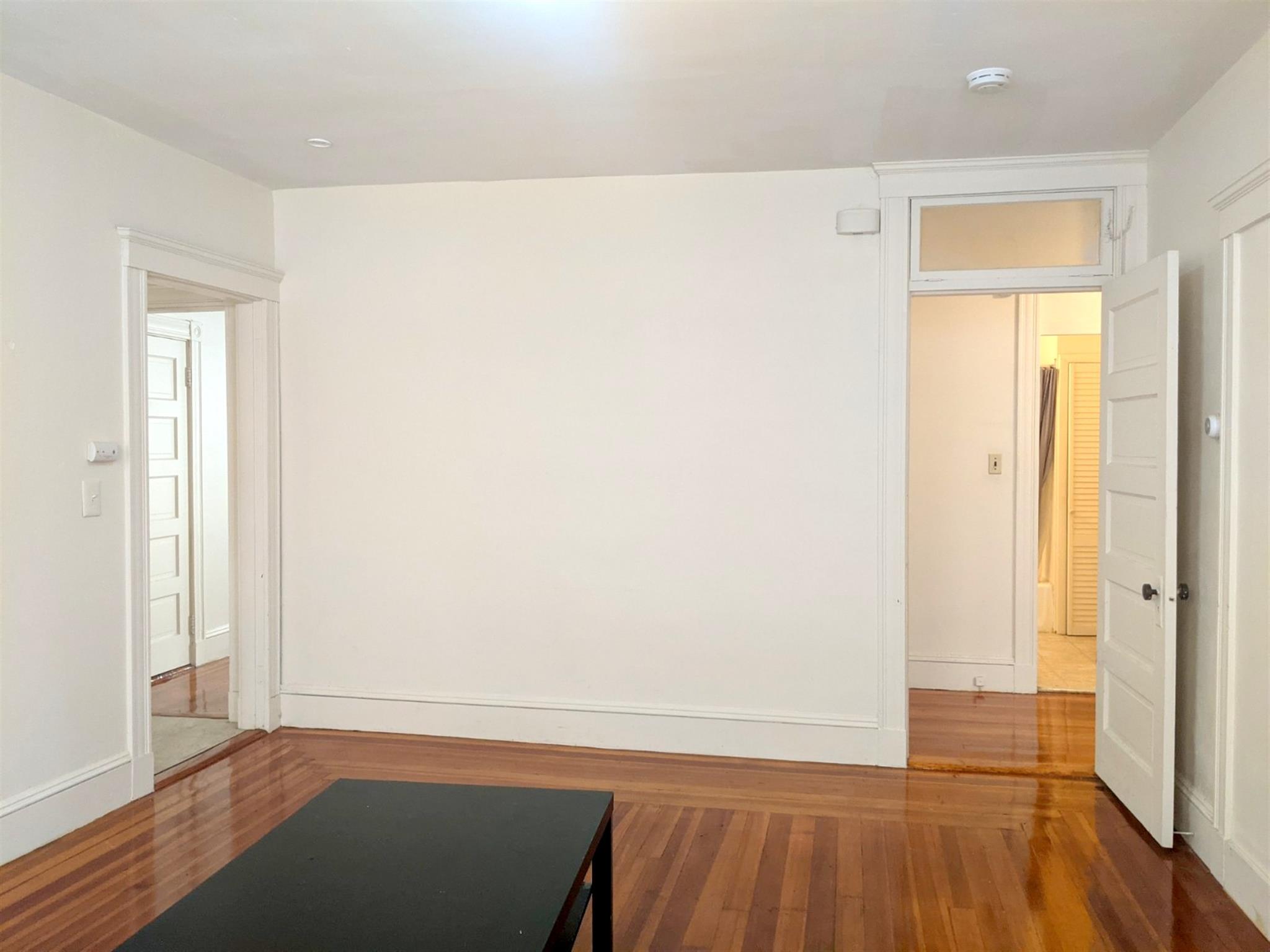 9 Cleveland St, Porter Square