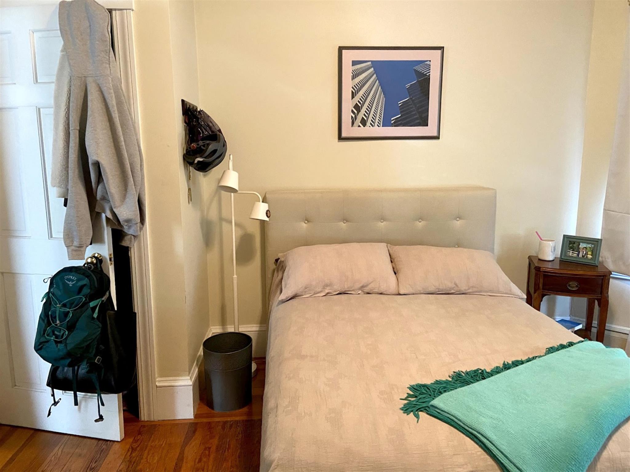 41 Bay State Ave, Davis Square