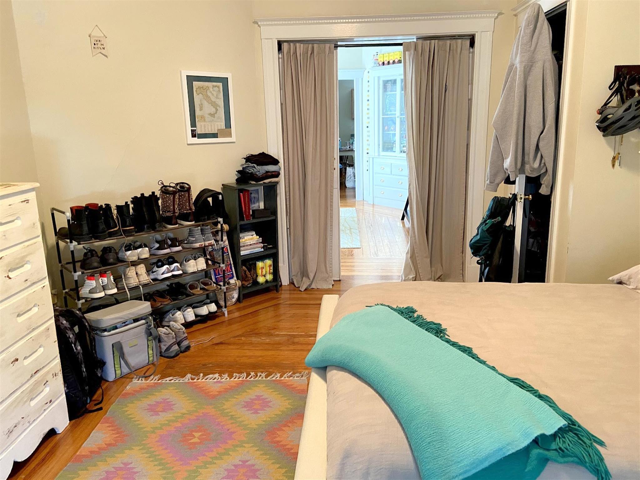 41 Bay State Ave, Davis Square