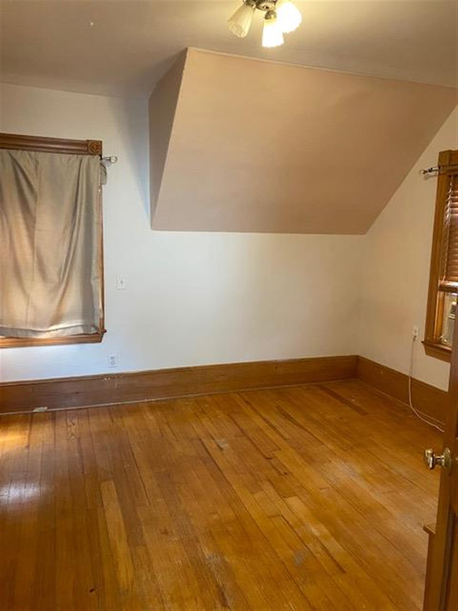 39 Linden Ave, Porter Square