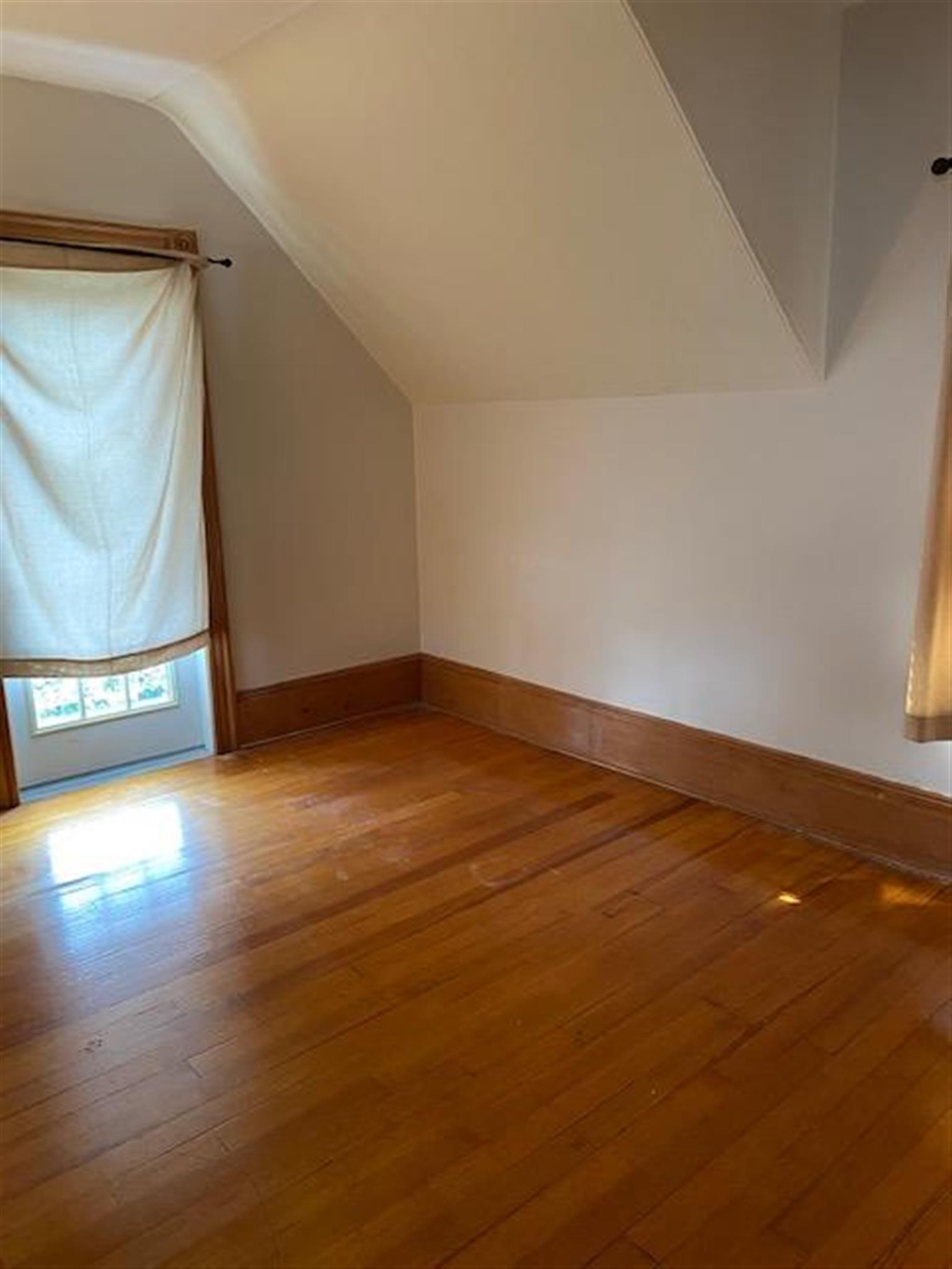 39 Linden Ave, Porter Square