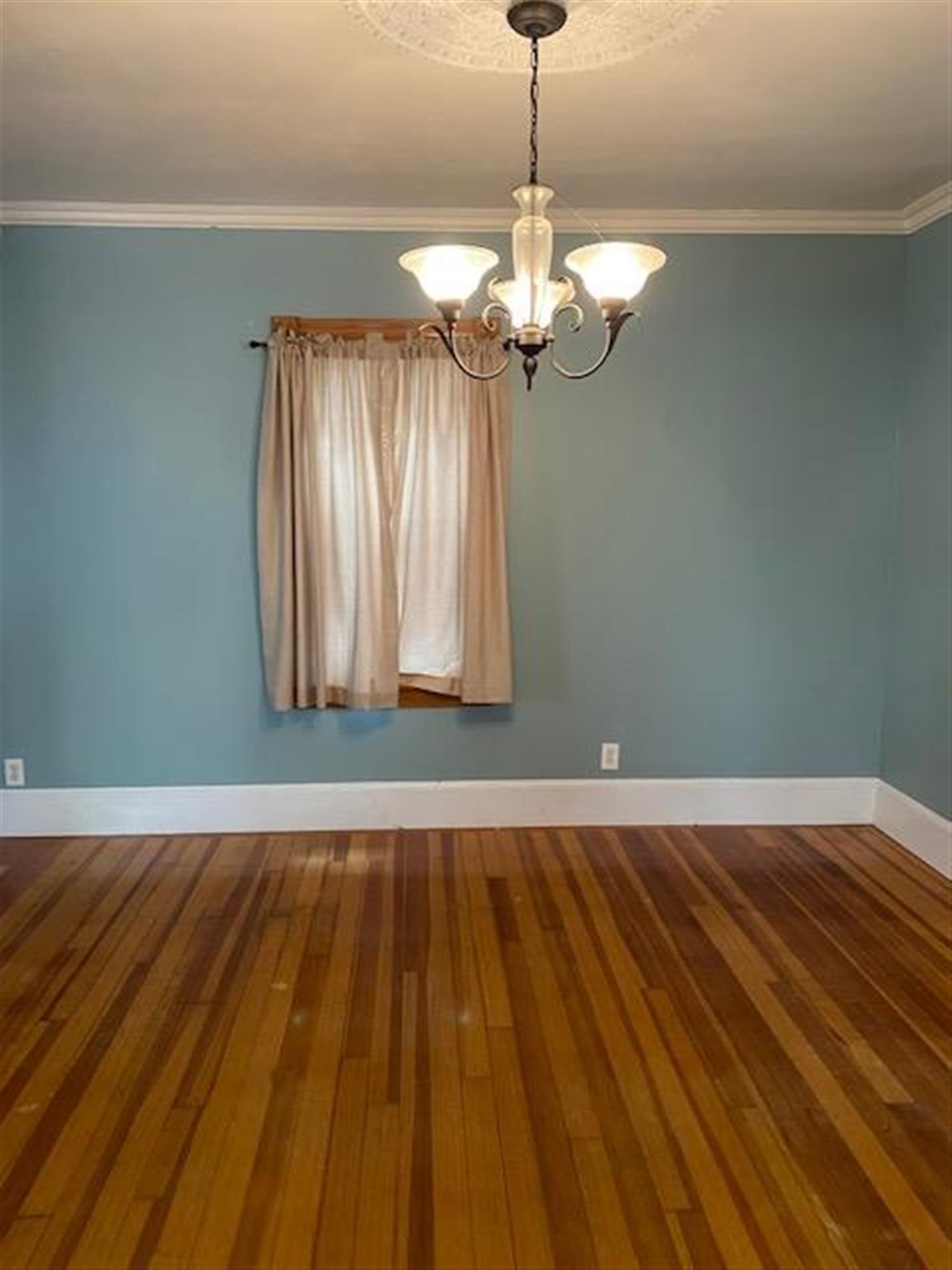 39 Linden Ave, Porter Square