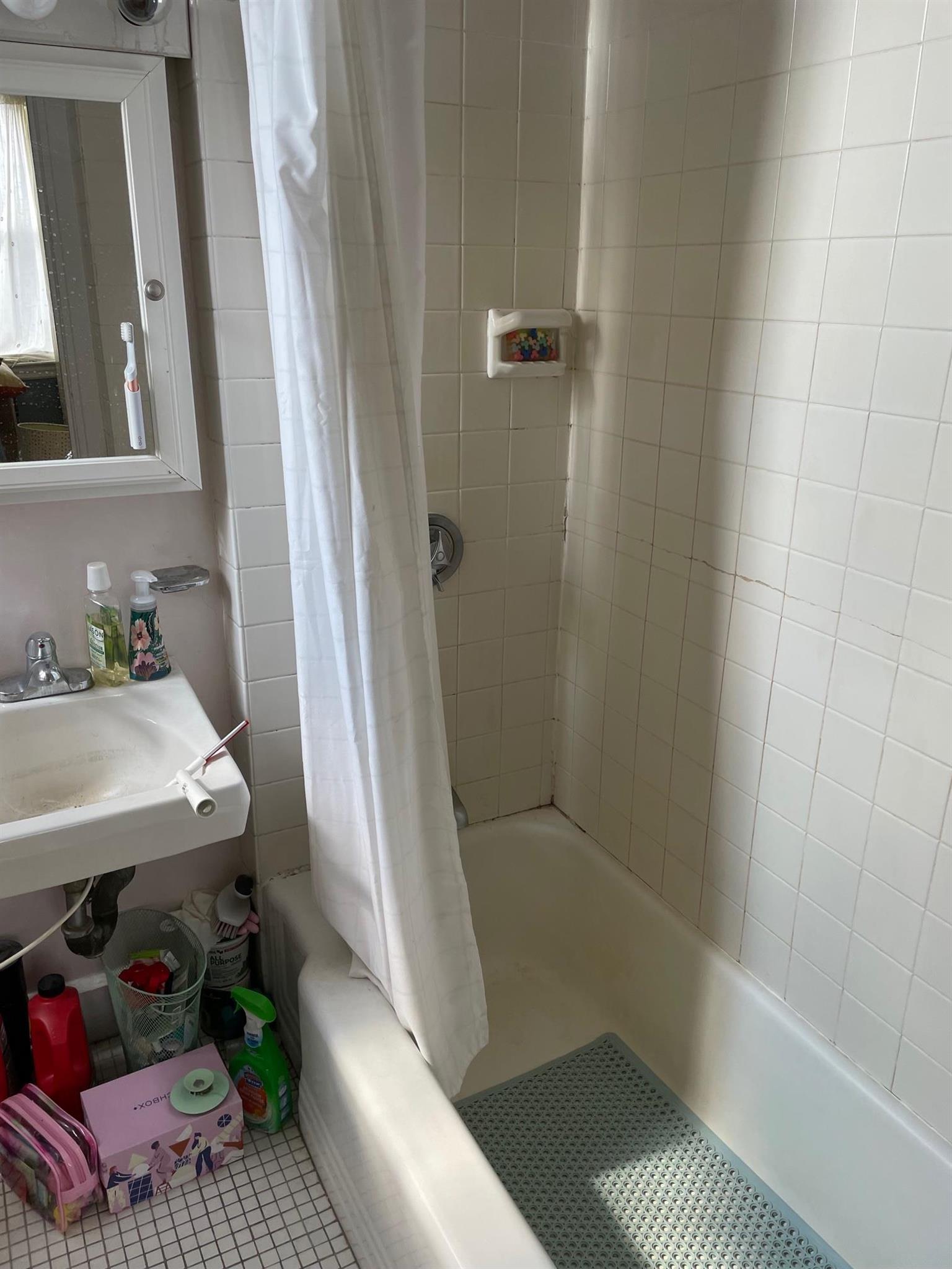 206 Massachusetts Ave, Arlington