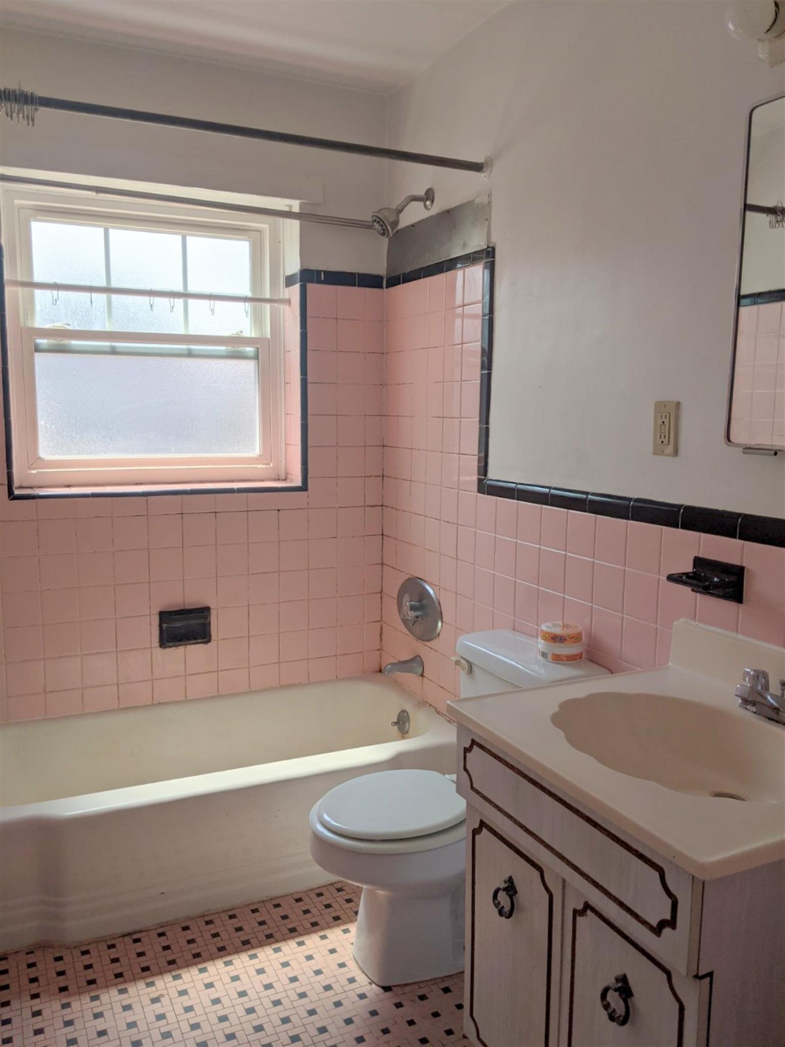 219 Massachusetts Ave, Arlington