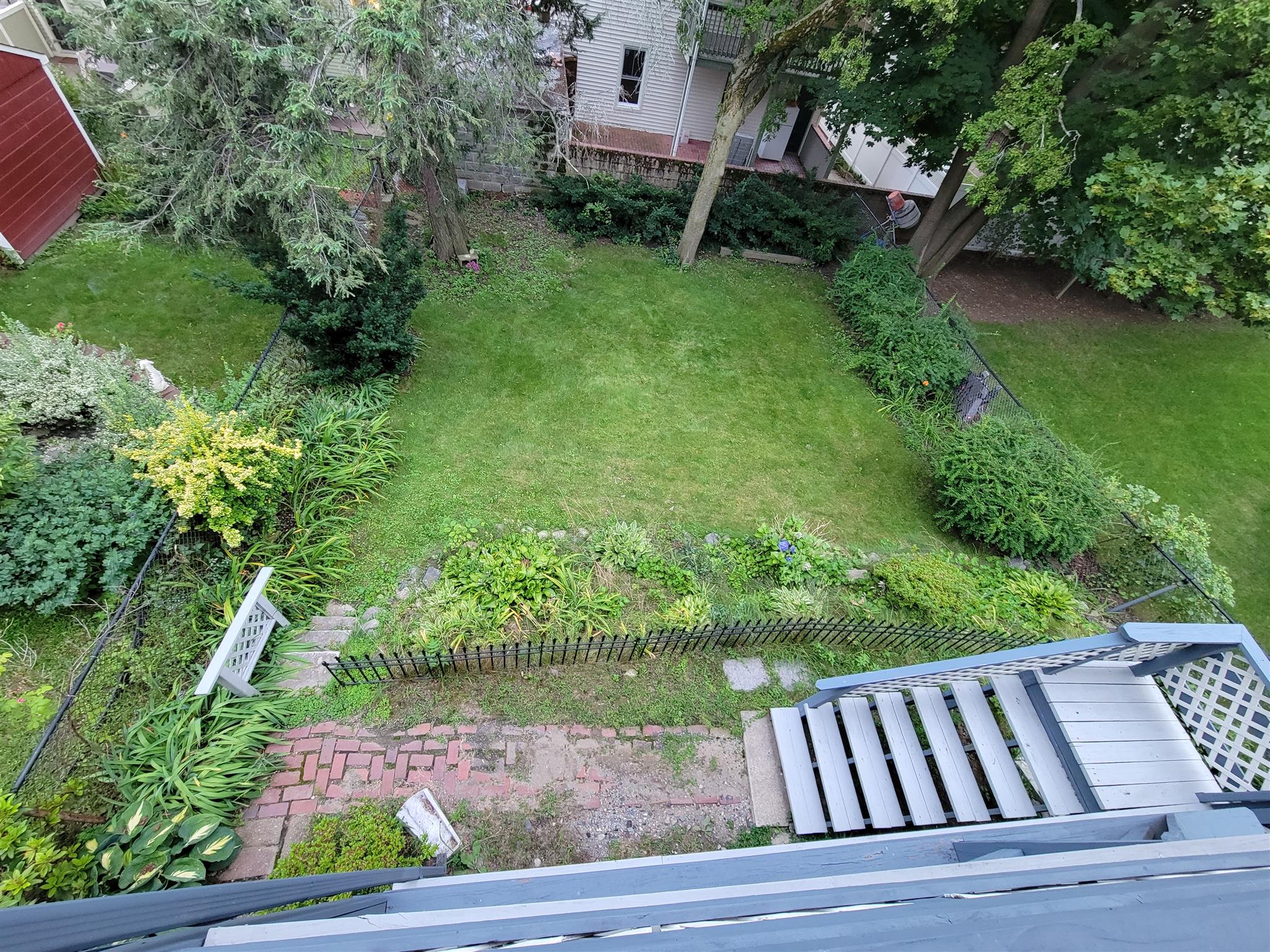 28 Monmouth St, Spring Hill