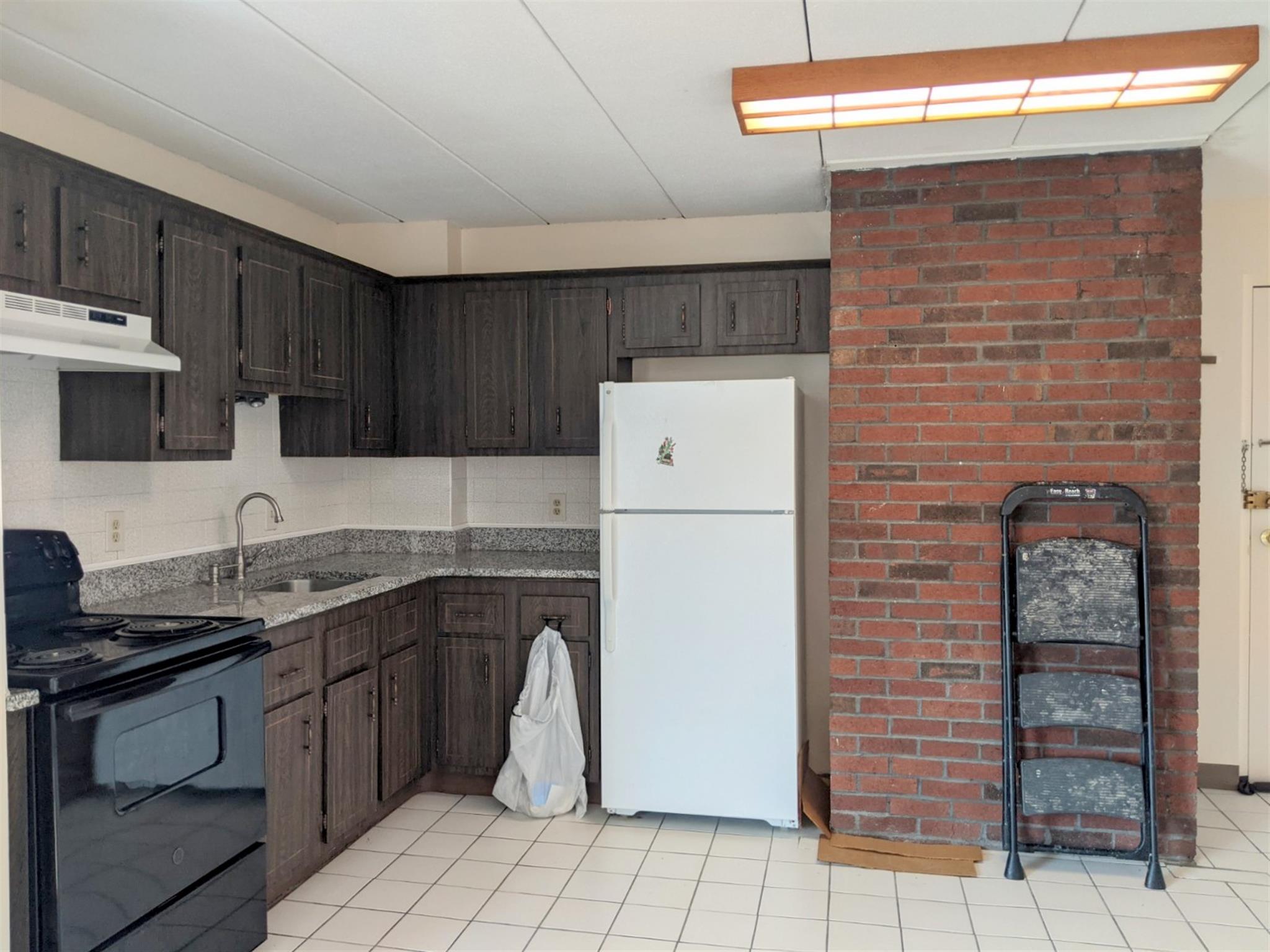 25 Homer Ave, West Cambridge