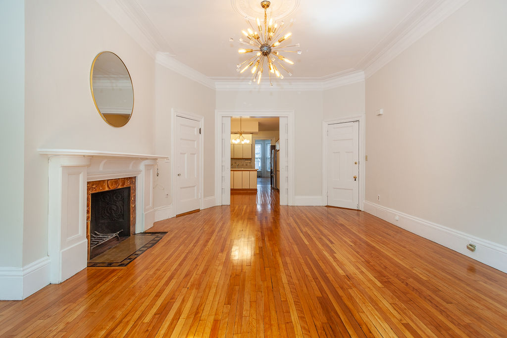 291 Commonwealth Ave, Back Bay