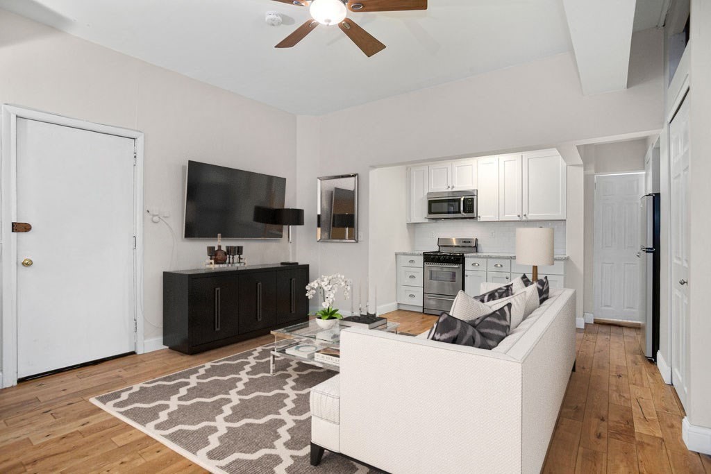 291 Commonwealth Ave, Back Bay