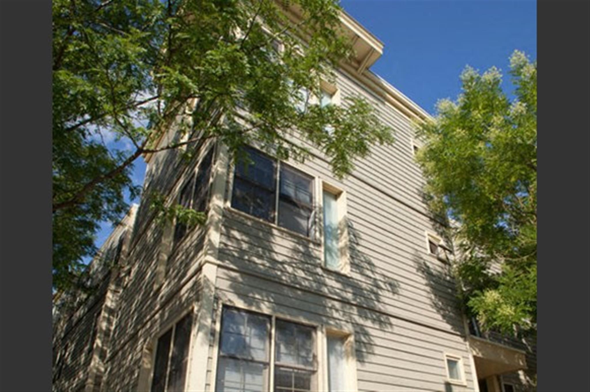 119 Pacific St, Central Square