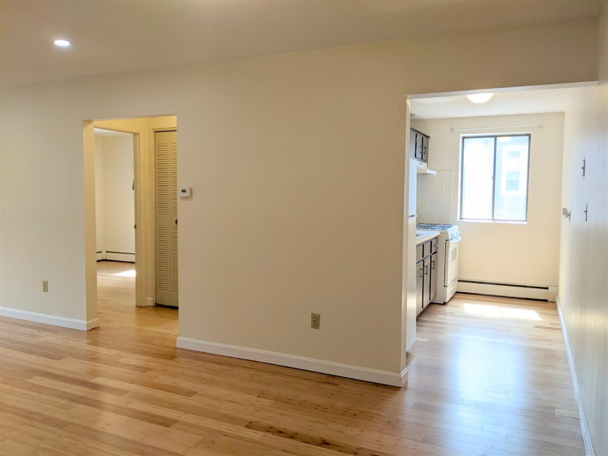 12 Cameron Ave, Davis Square