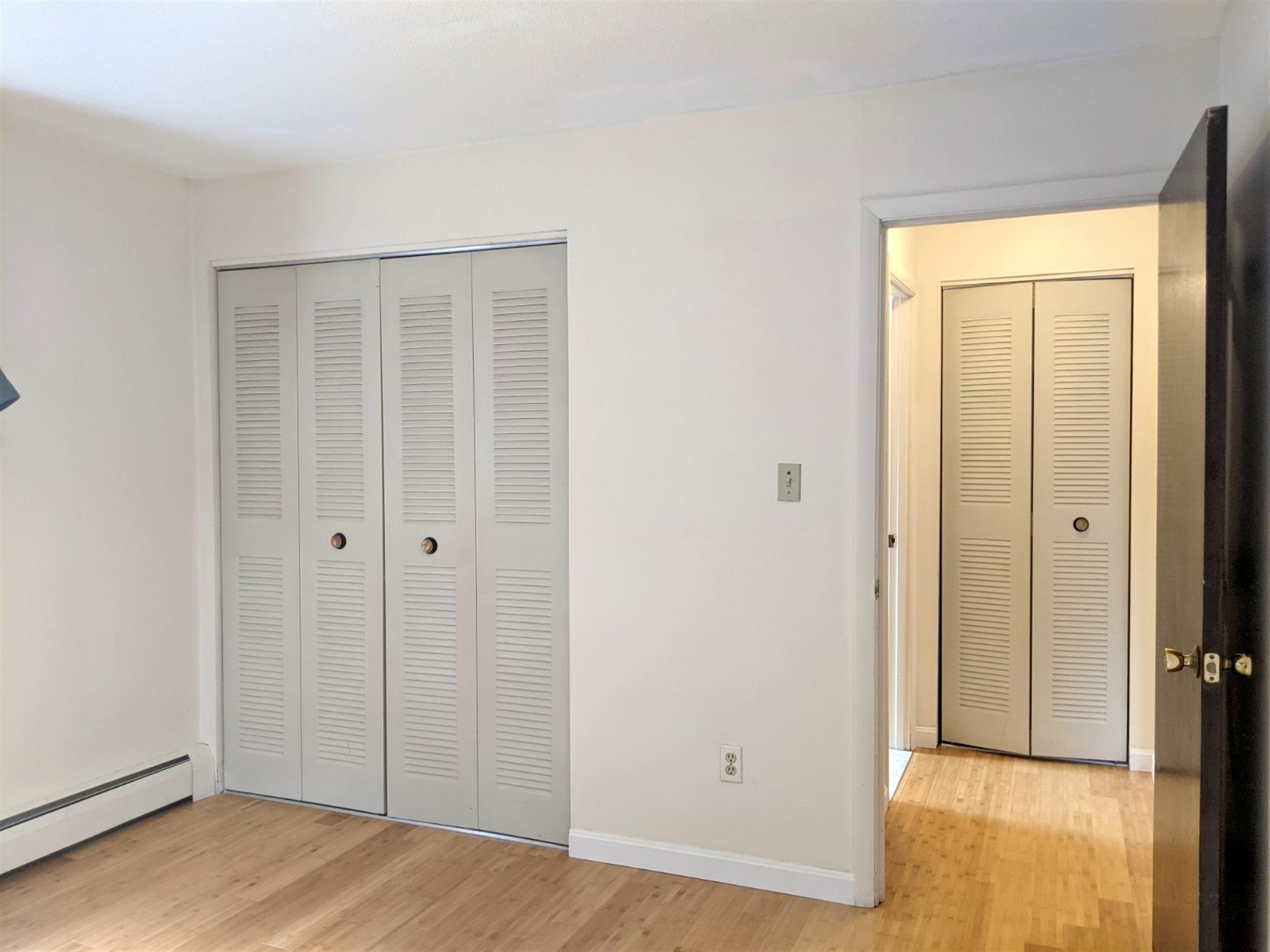 12 Cameron Ave, Davis Square