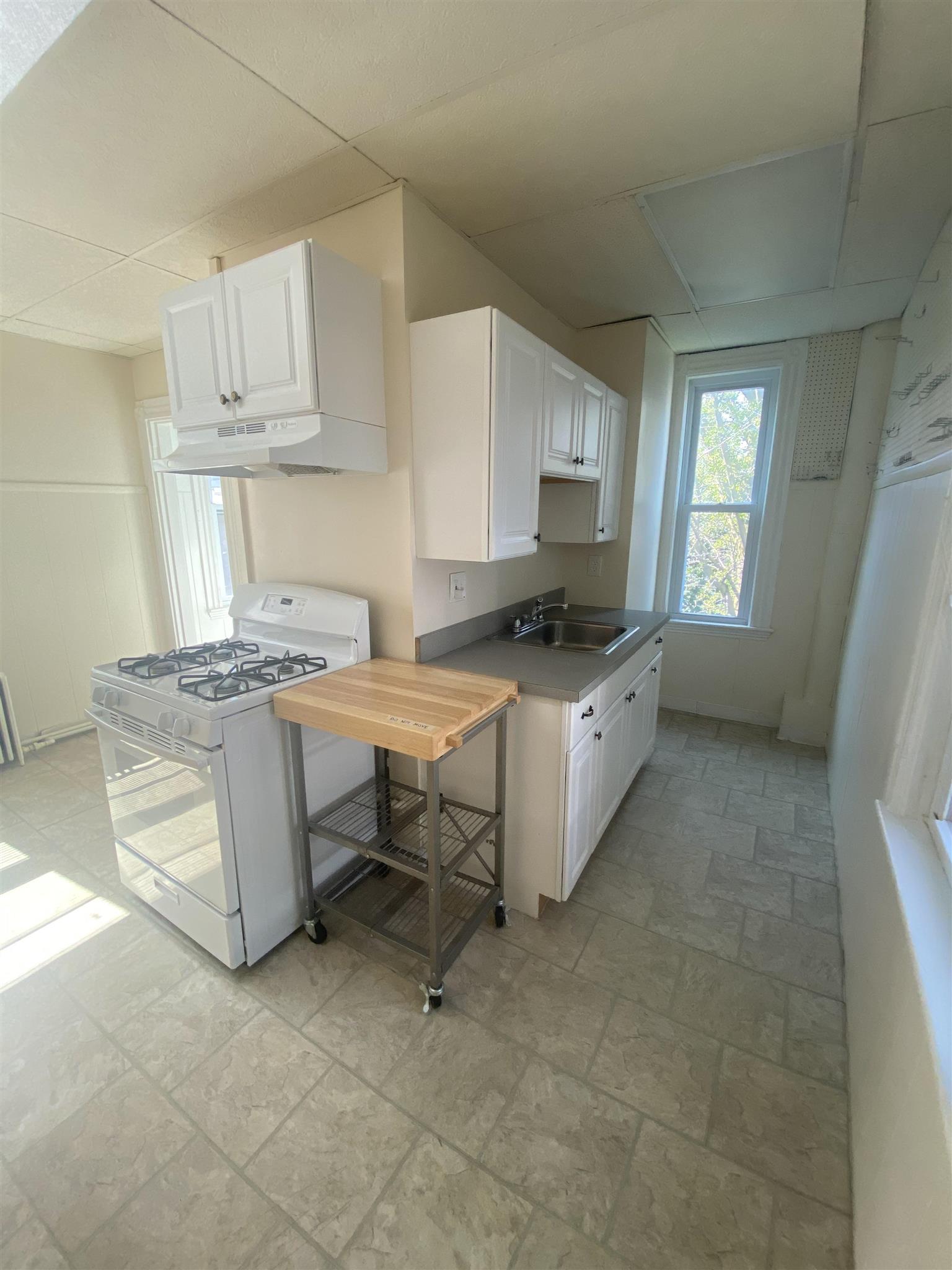 20 Mossland St, Porter Square