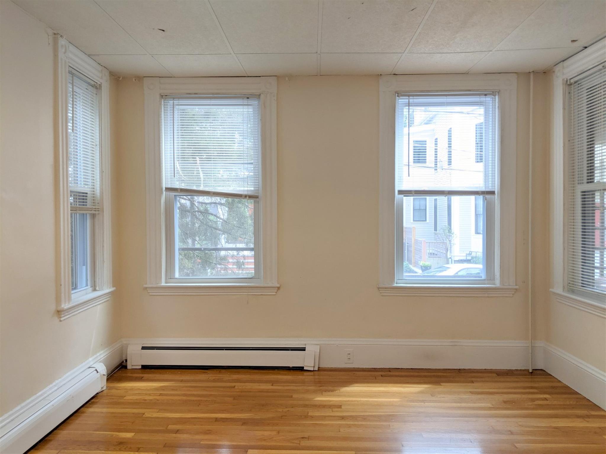 20 Mossland St, Porter Square