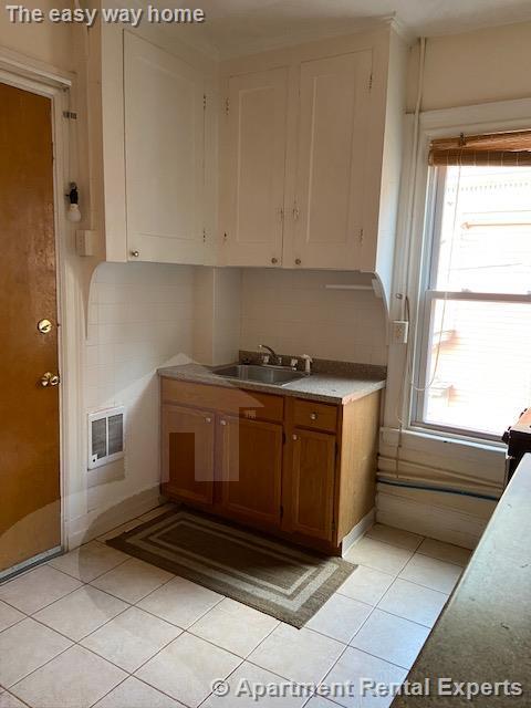 52 Mount Vernon St, Winter Hill