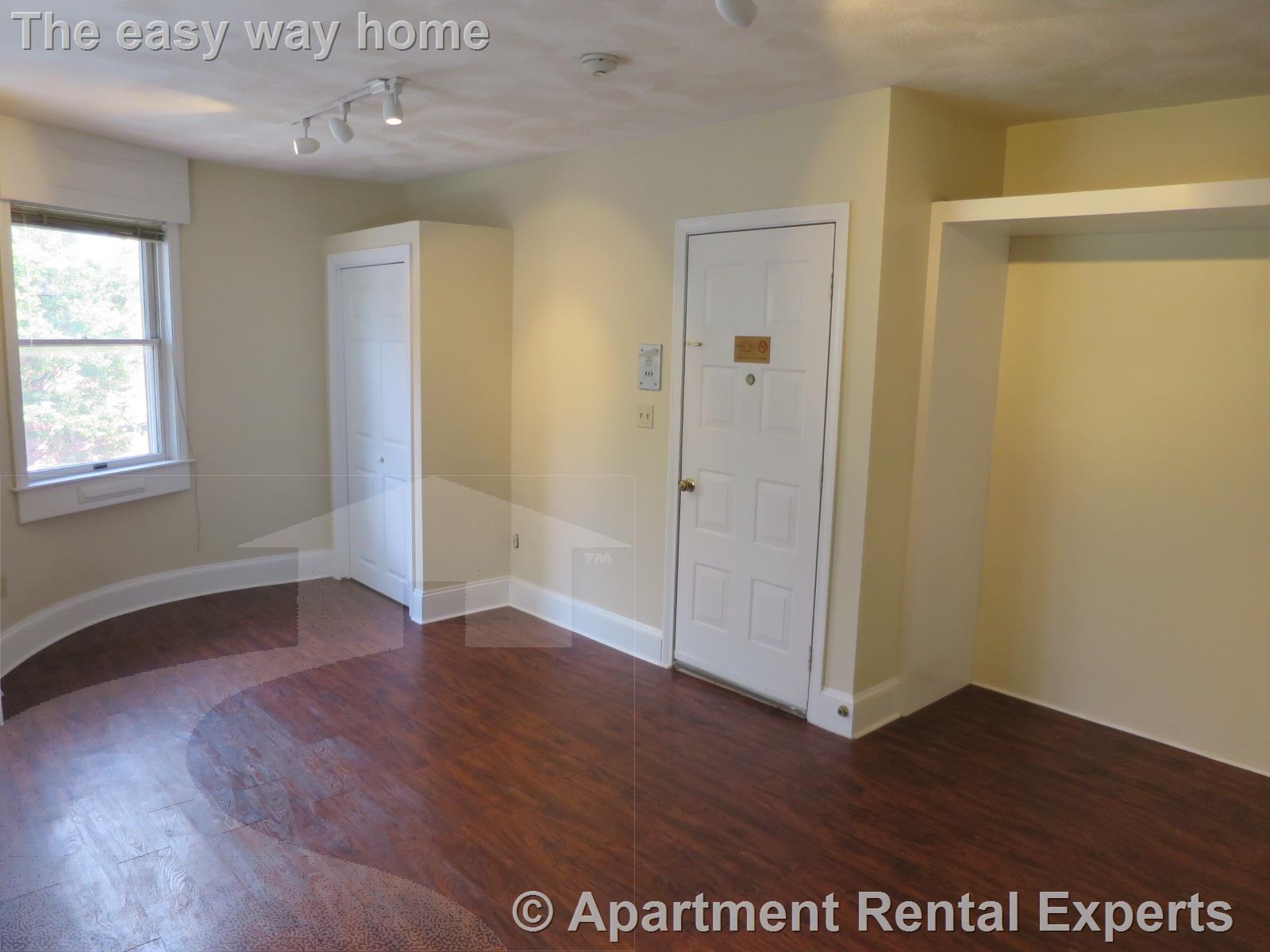 12 Mt Auburn, Harvard Square