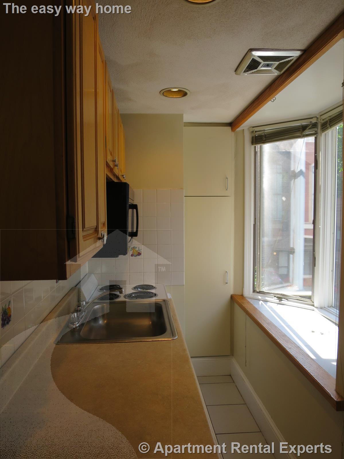 12 Mt Auburn, Harvard Square