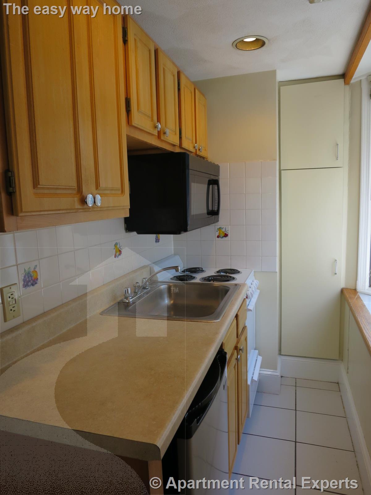 12 Mt Auburn, Harvard Square