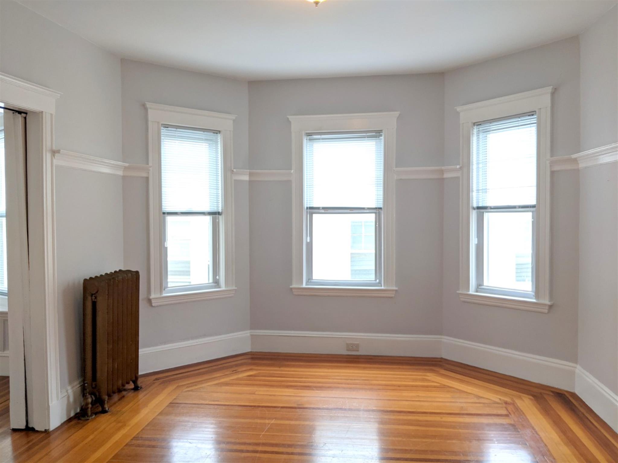 14 Belknap St, Teele Square