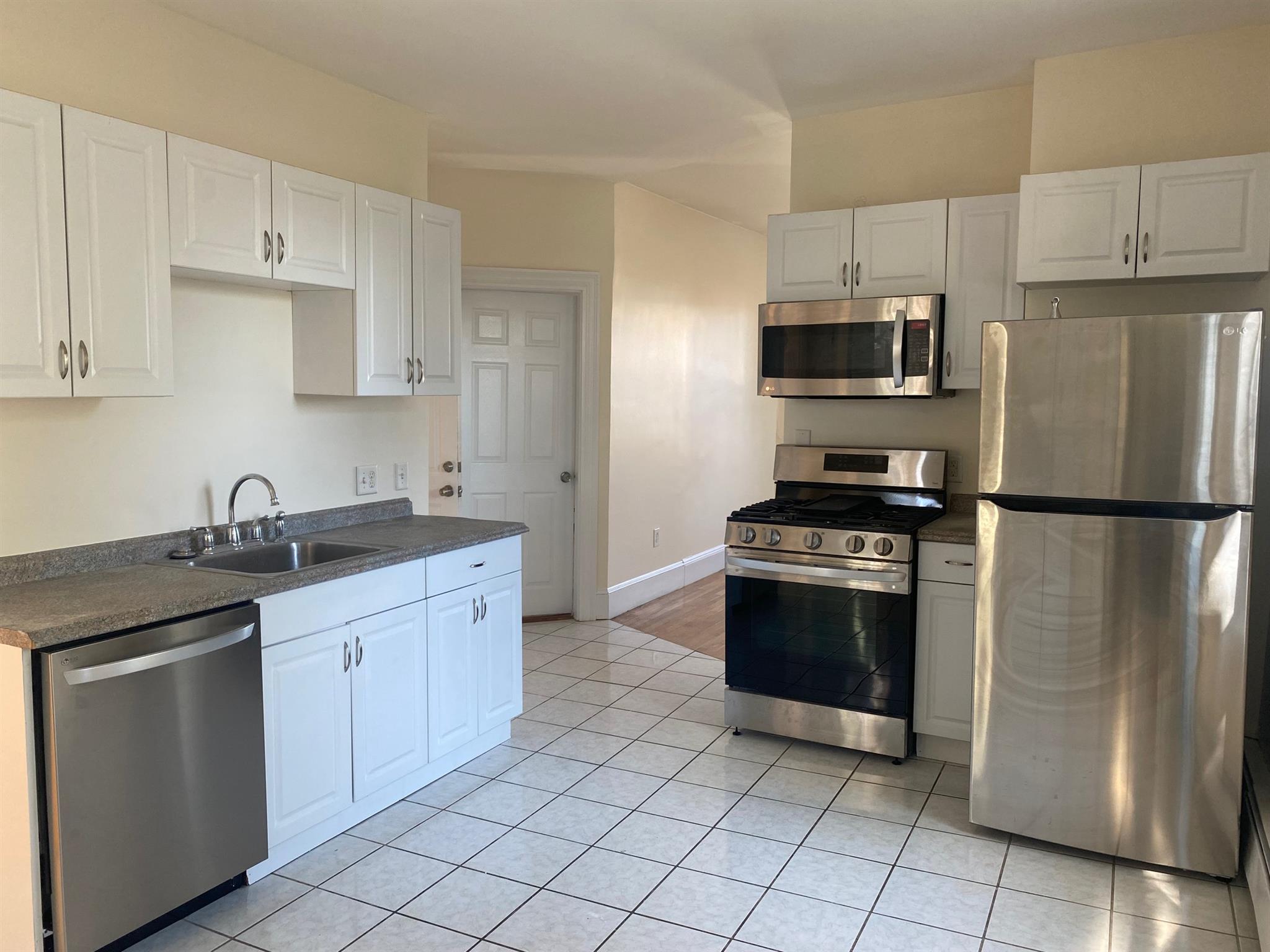 48 Porter St, East Cambridge