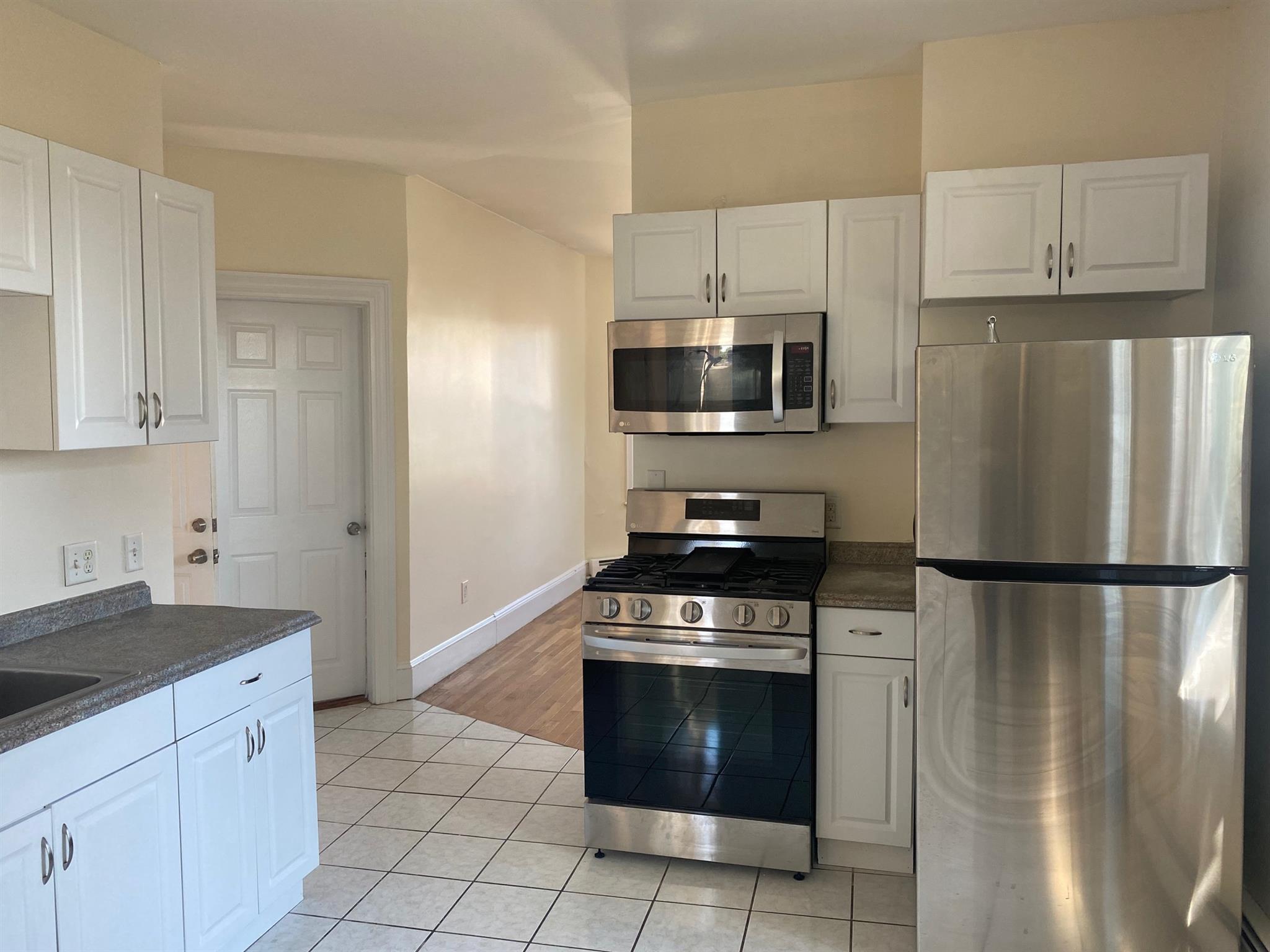 48 Porter St, East Cambridge