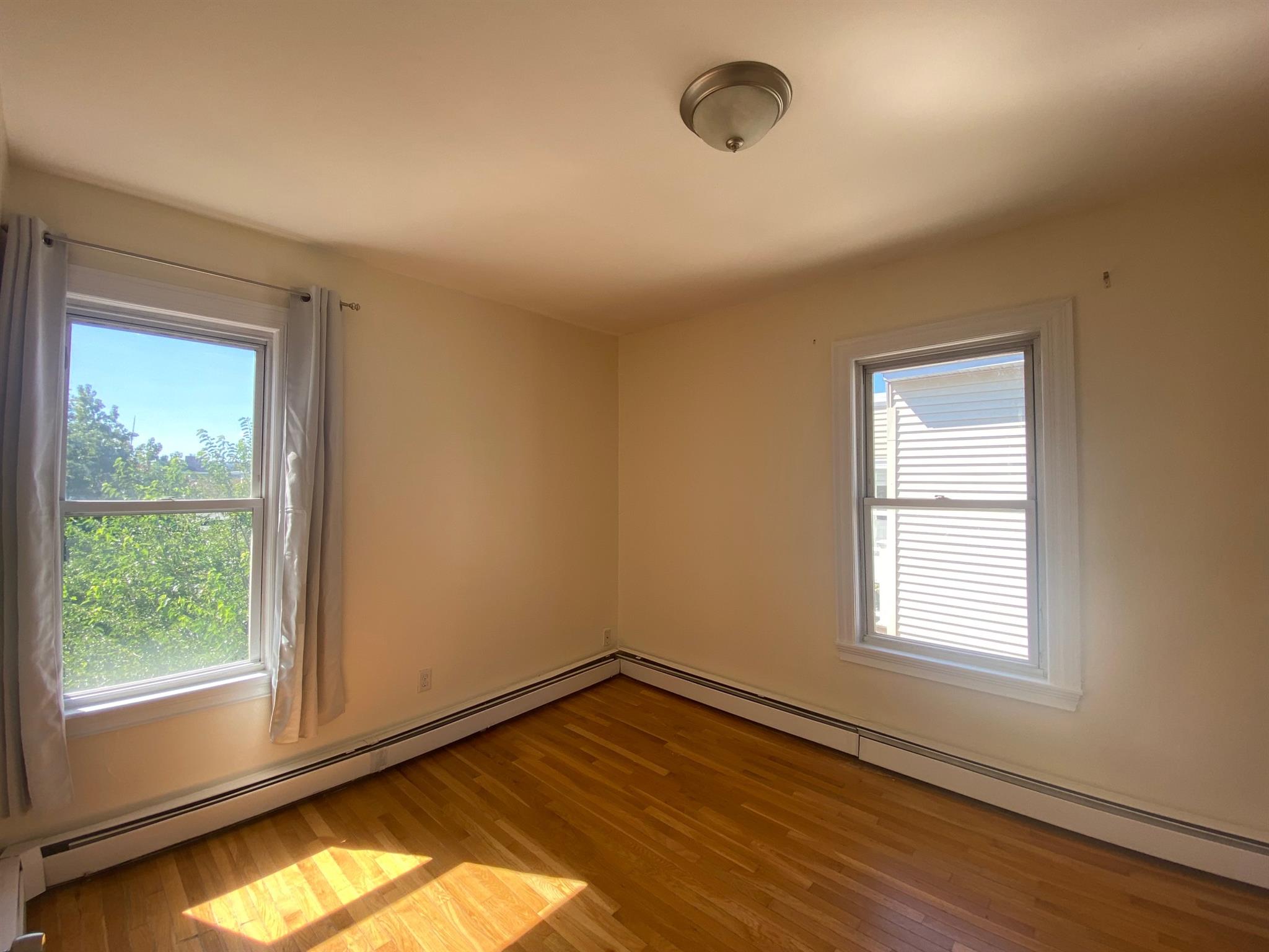 48 Porter St, East Cambridge