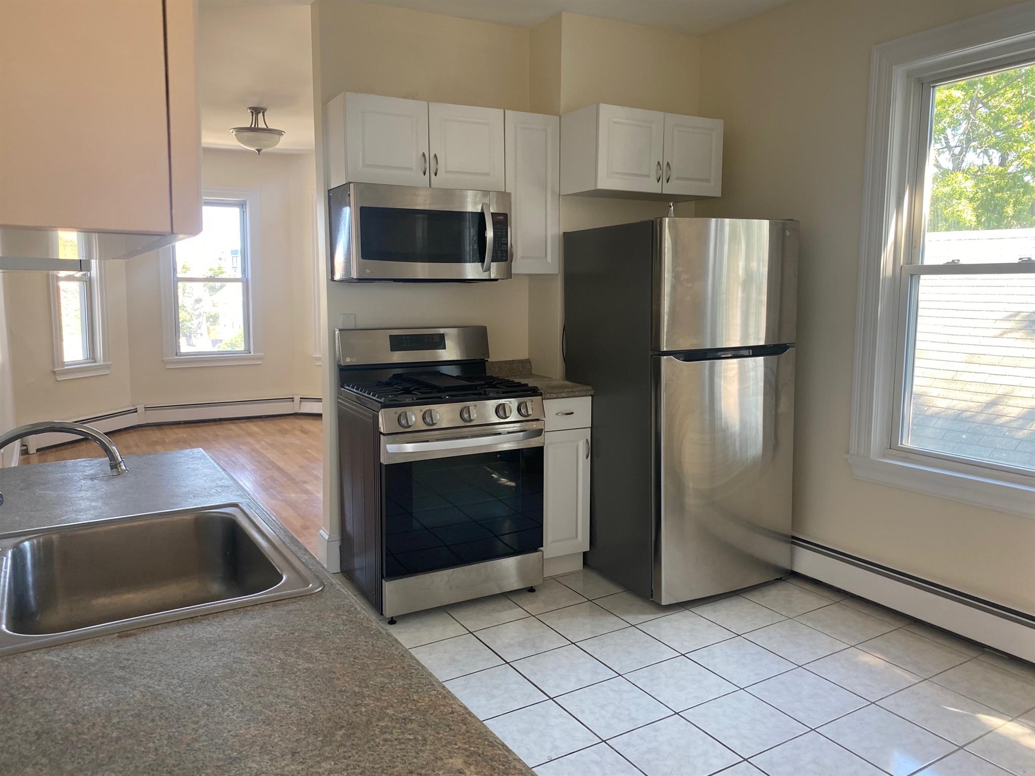 48 Porter St, East Cambridge