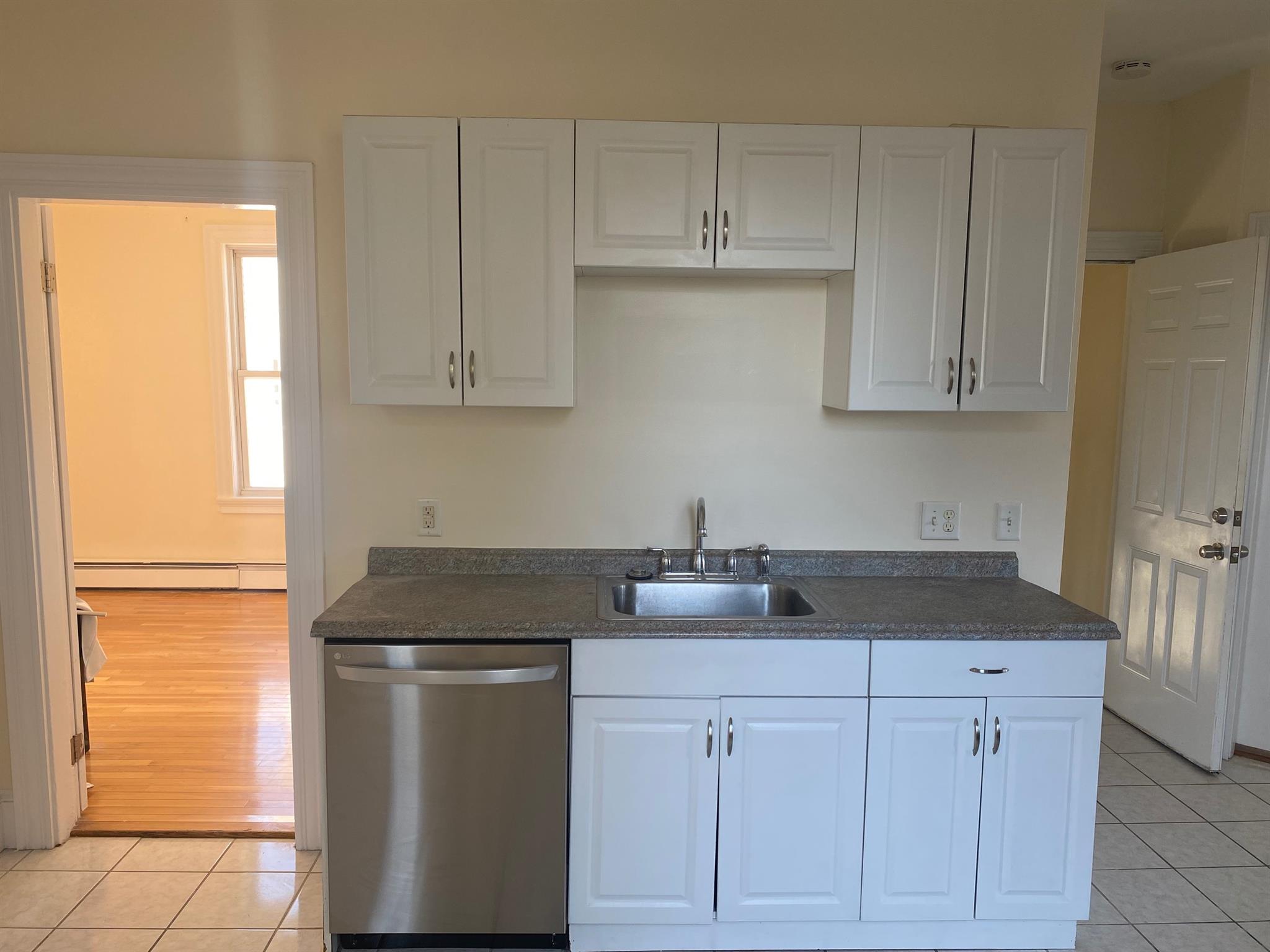 48 Porter St, East Cambridge