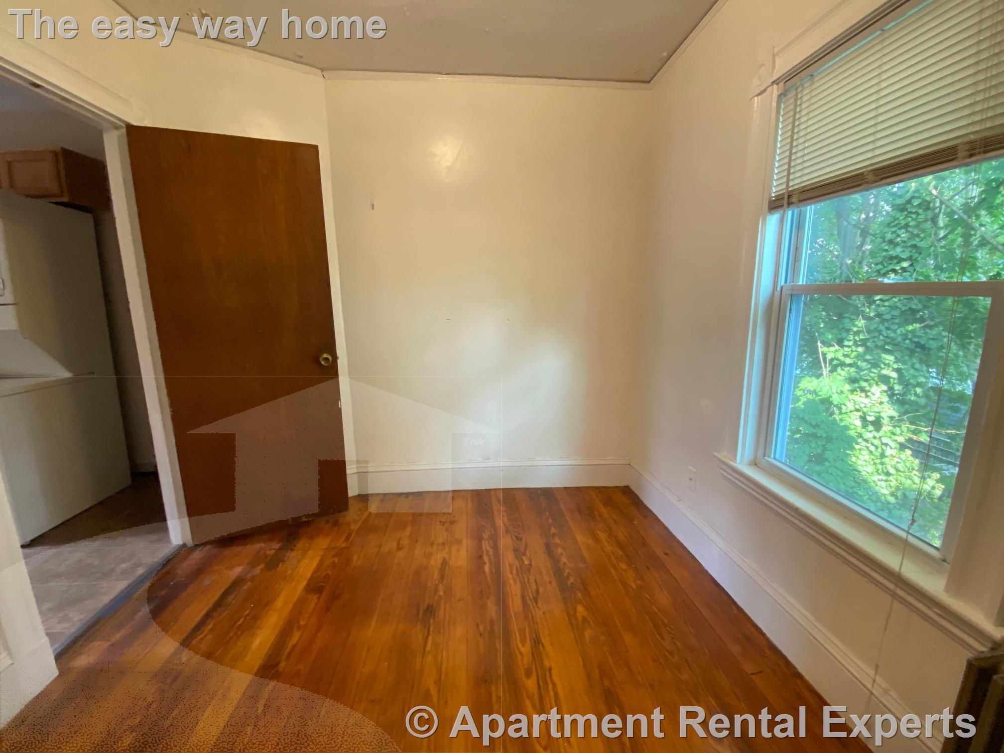 9 Worscester, Central Square