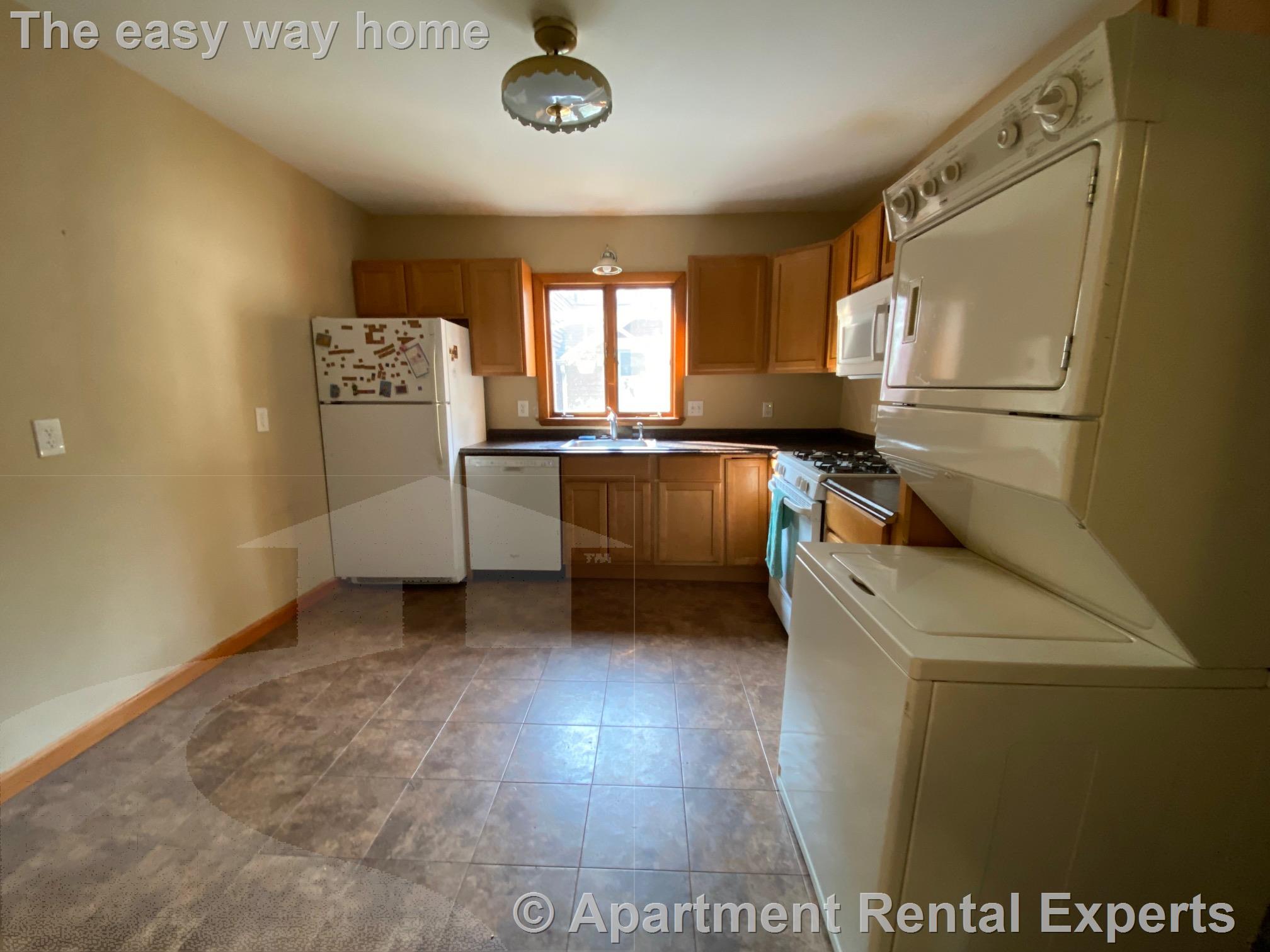 9 Worscester, Central Square