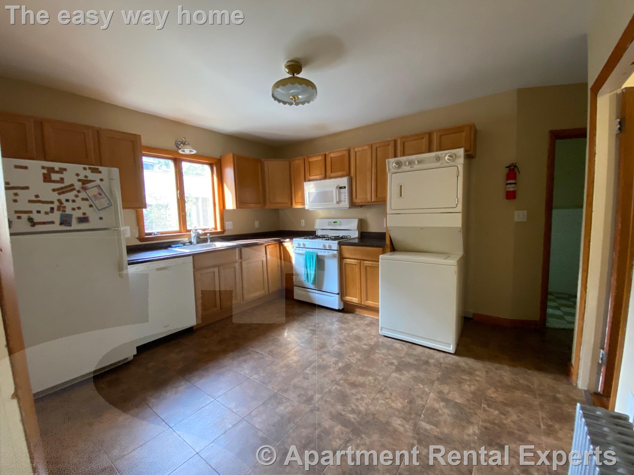 9 Worscester, Central Square