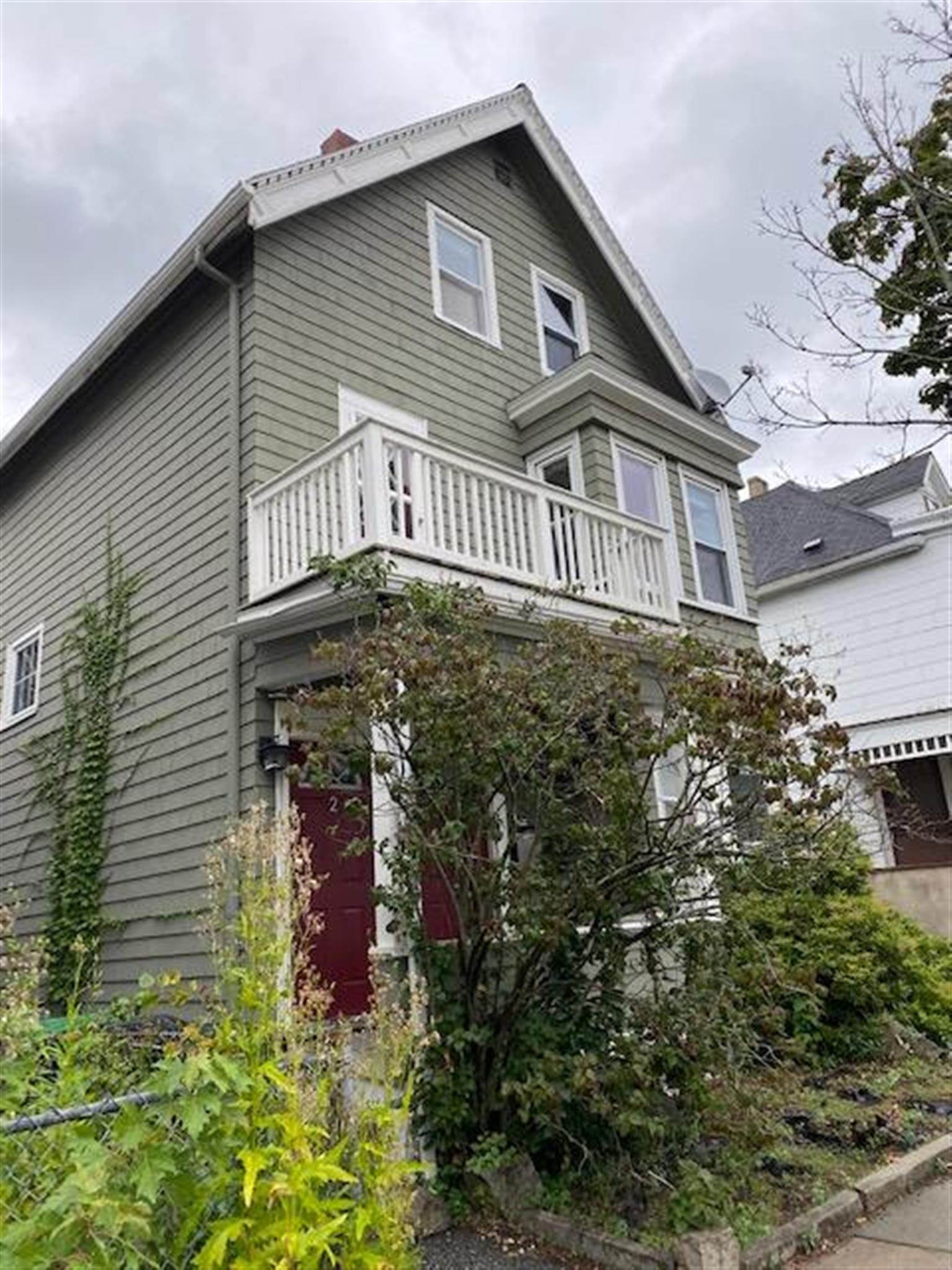 359 Highland Ave, Davis Square