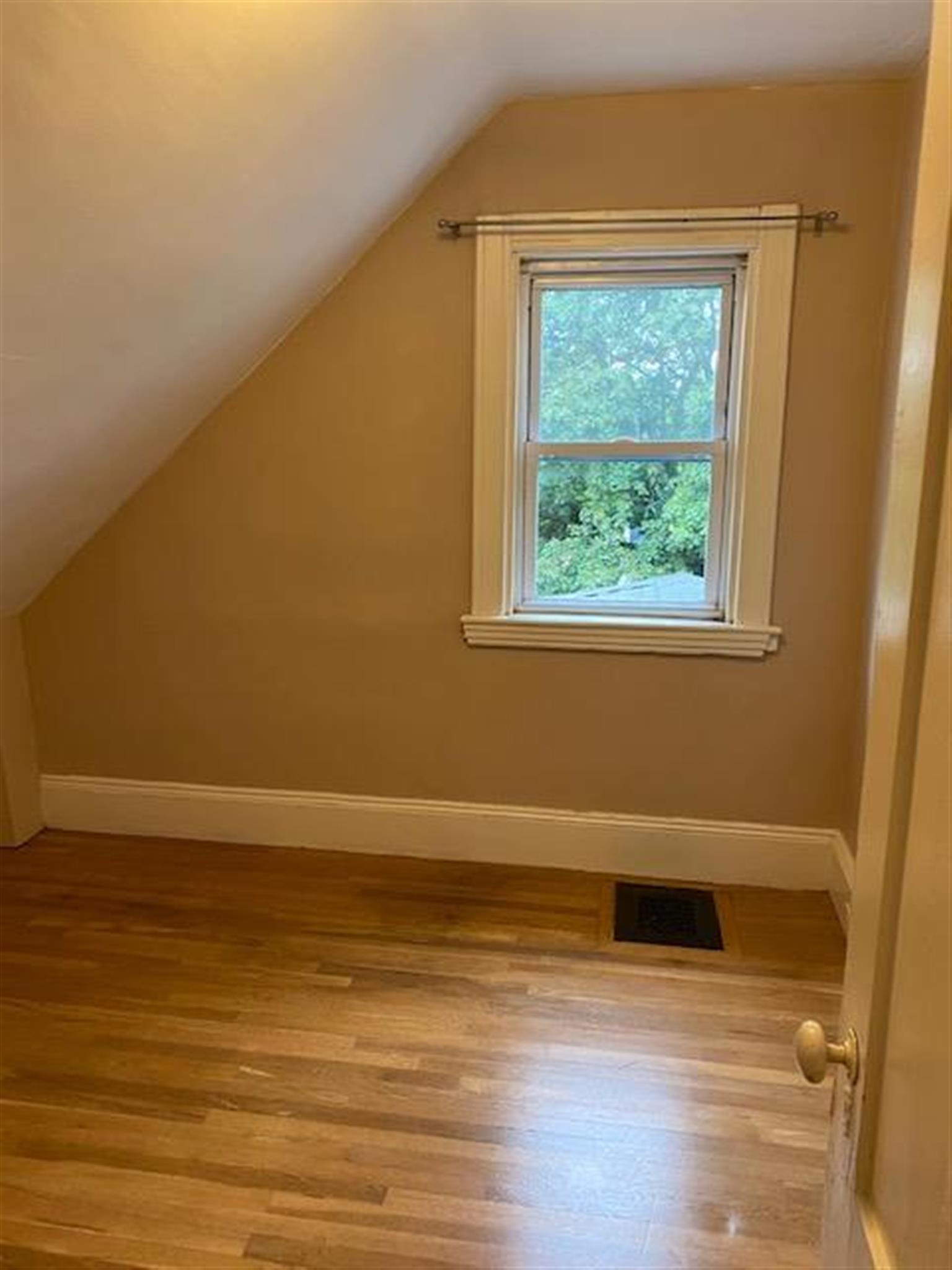 359 Highland Ave, Davis Square