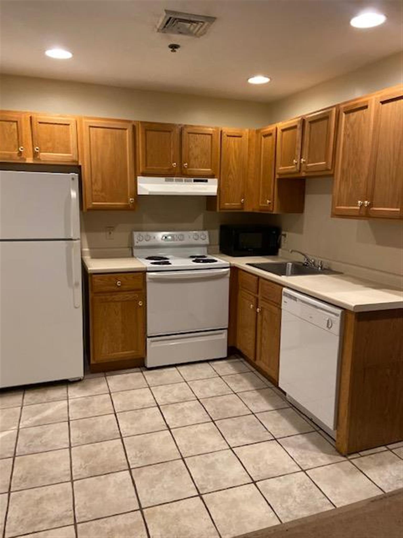 15 Pearl St, Central Square