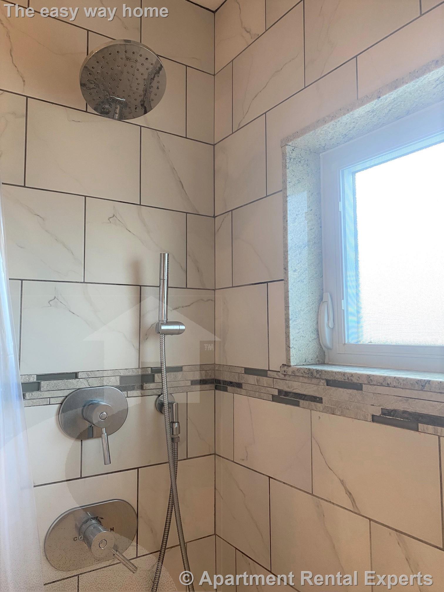 6 Meacham St, Prospect Hill