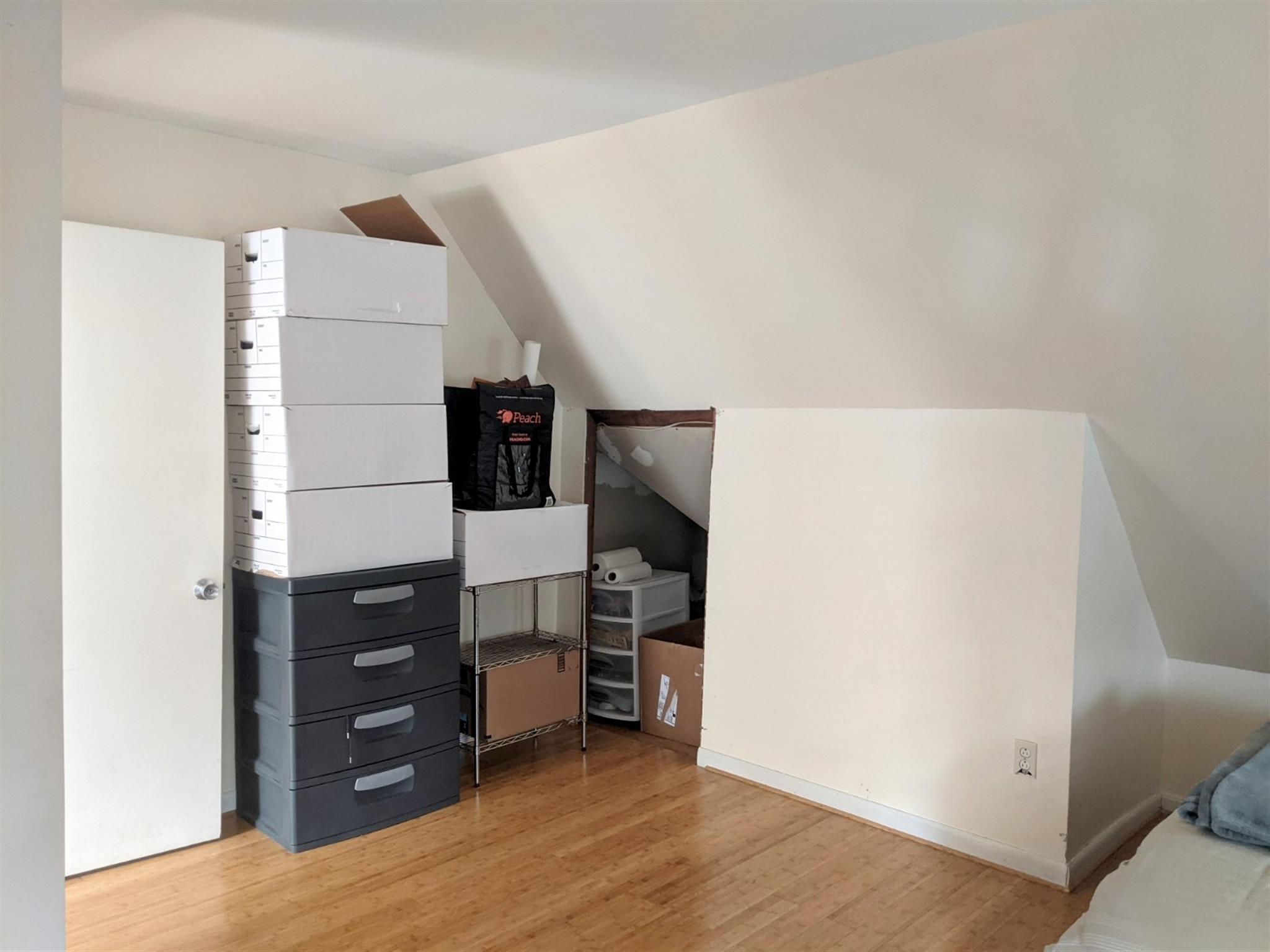 61 Newbern Ave, Medford