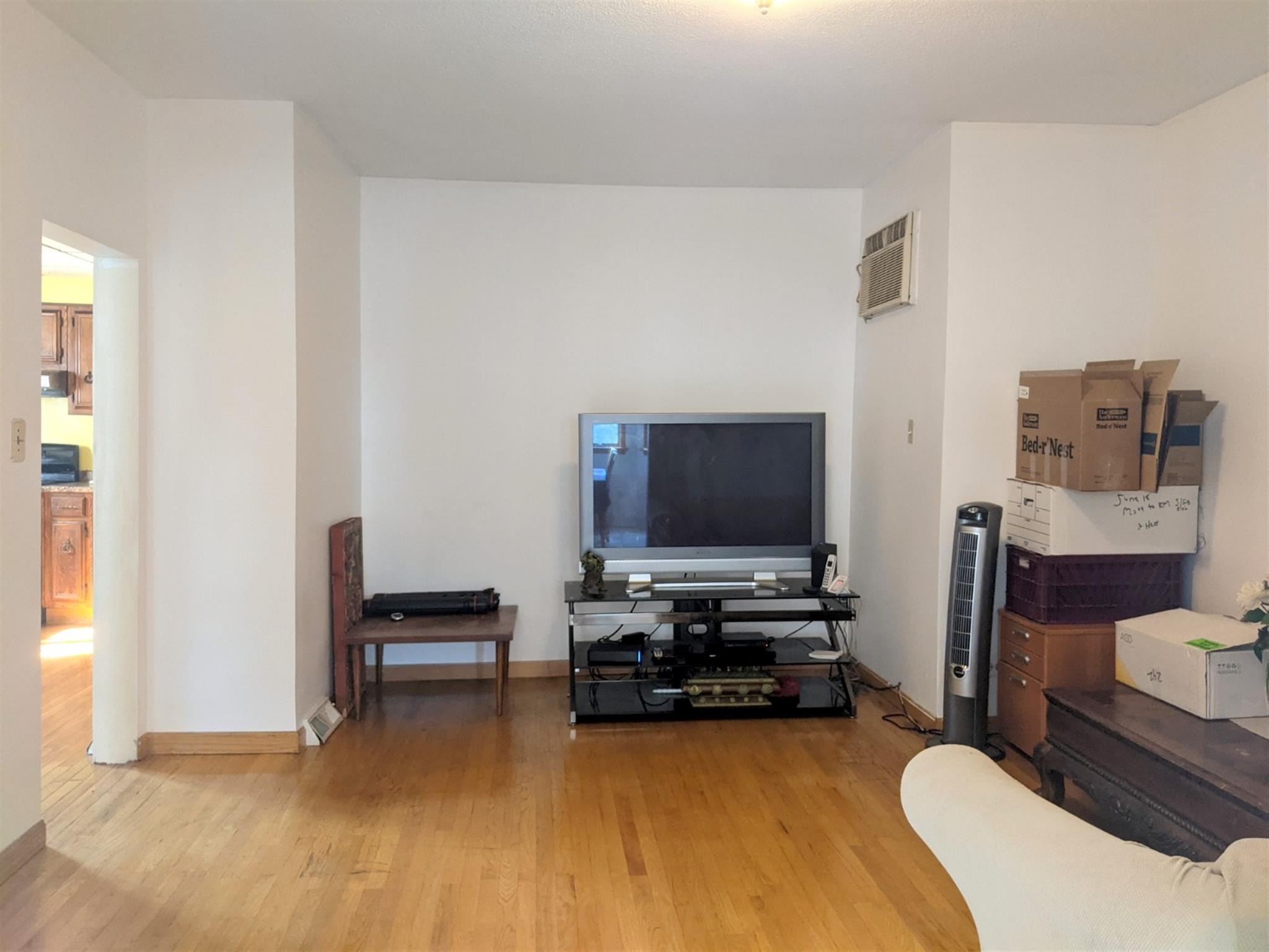 61 Newbern Ave, Medford