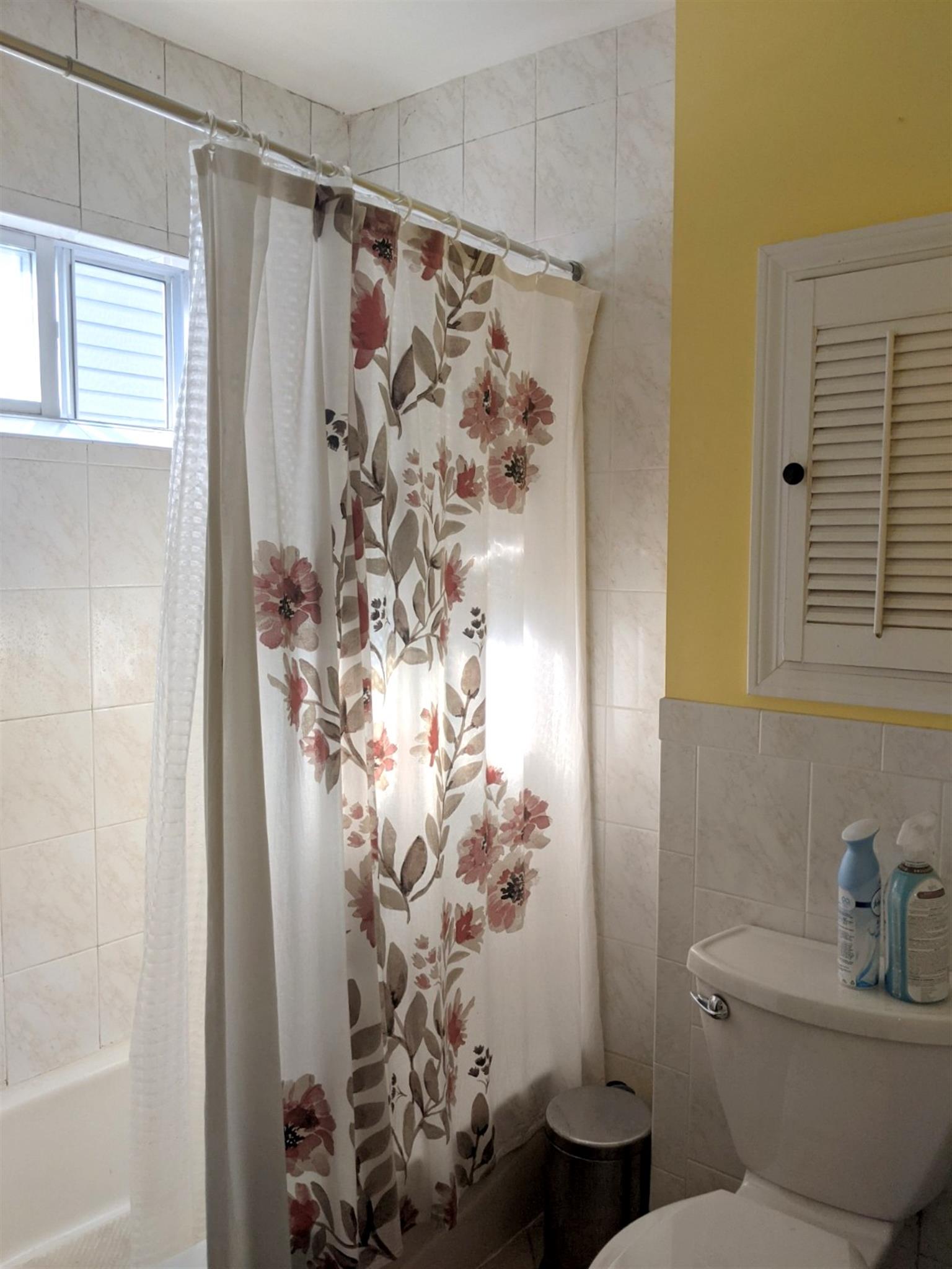 61 Newbern Ave, Medford