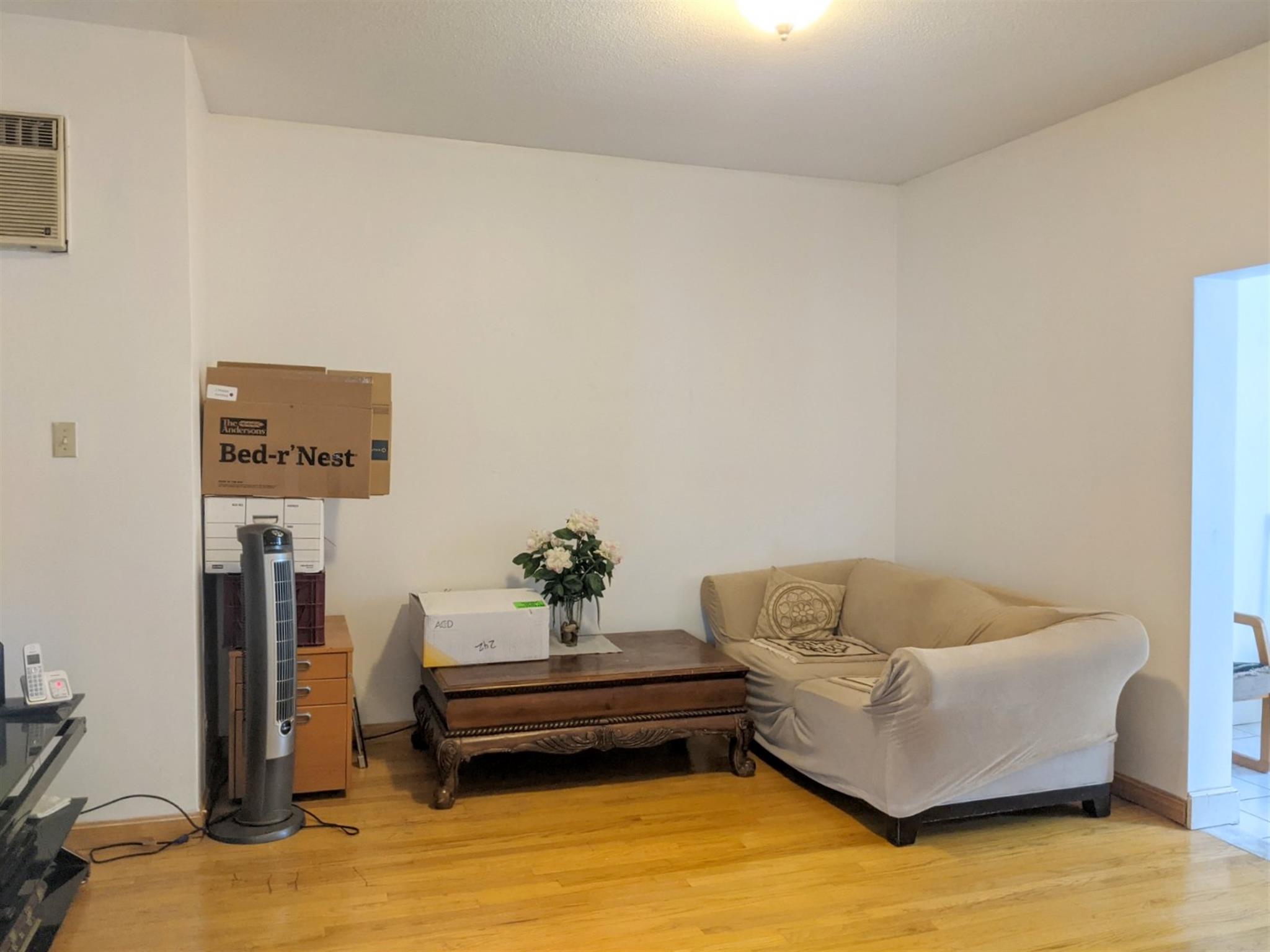 61 Newbern Ave, Medford