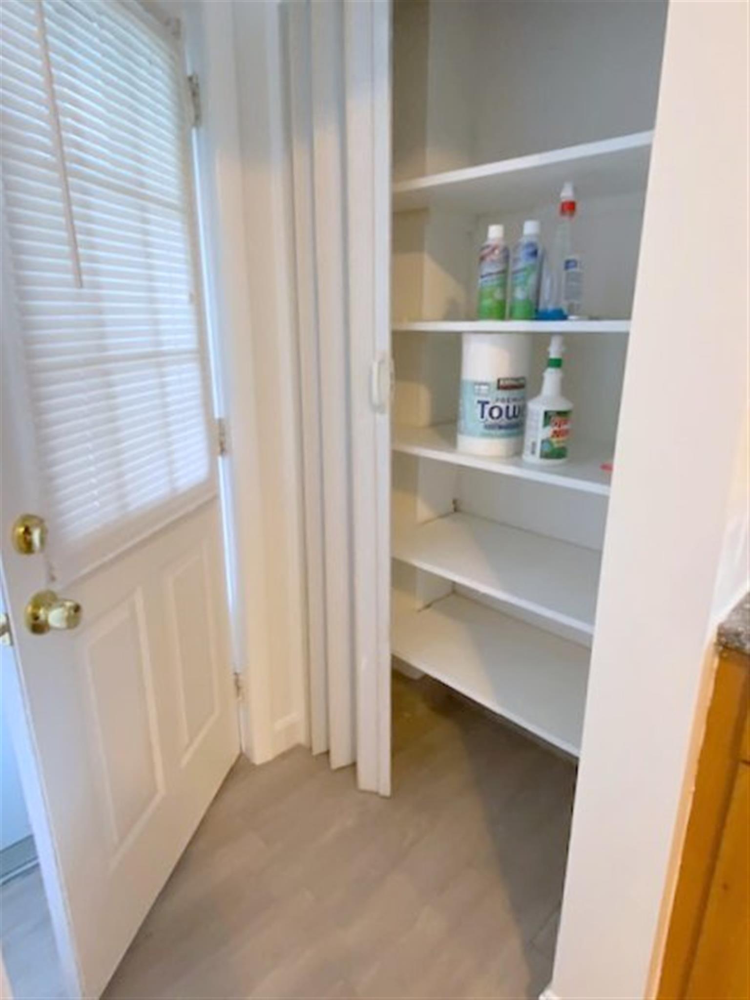 25 Conwell Ave, Davis Square