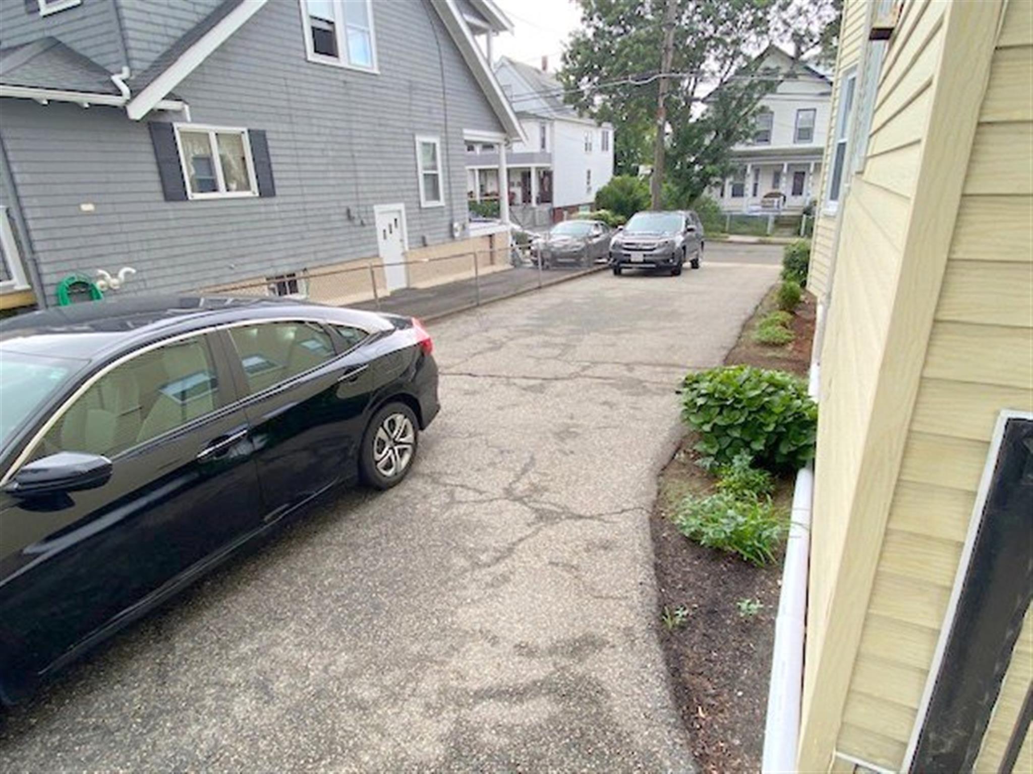 25 Conwell Ave, Davis Square