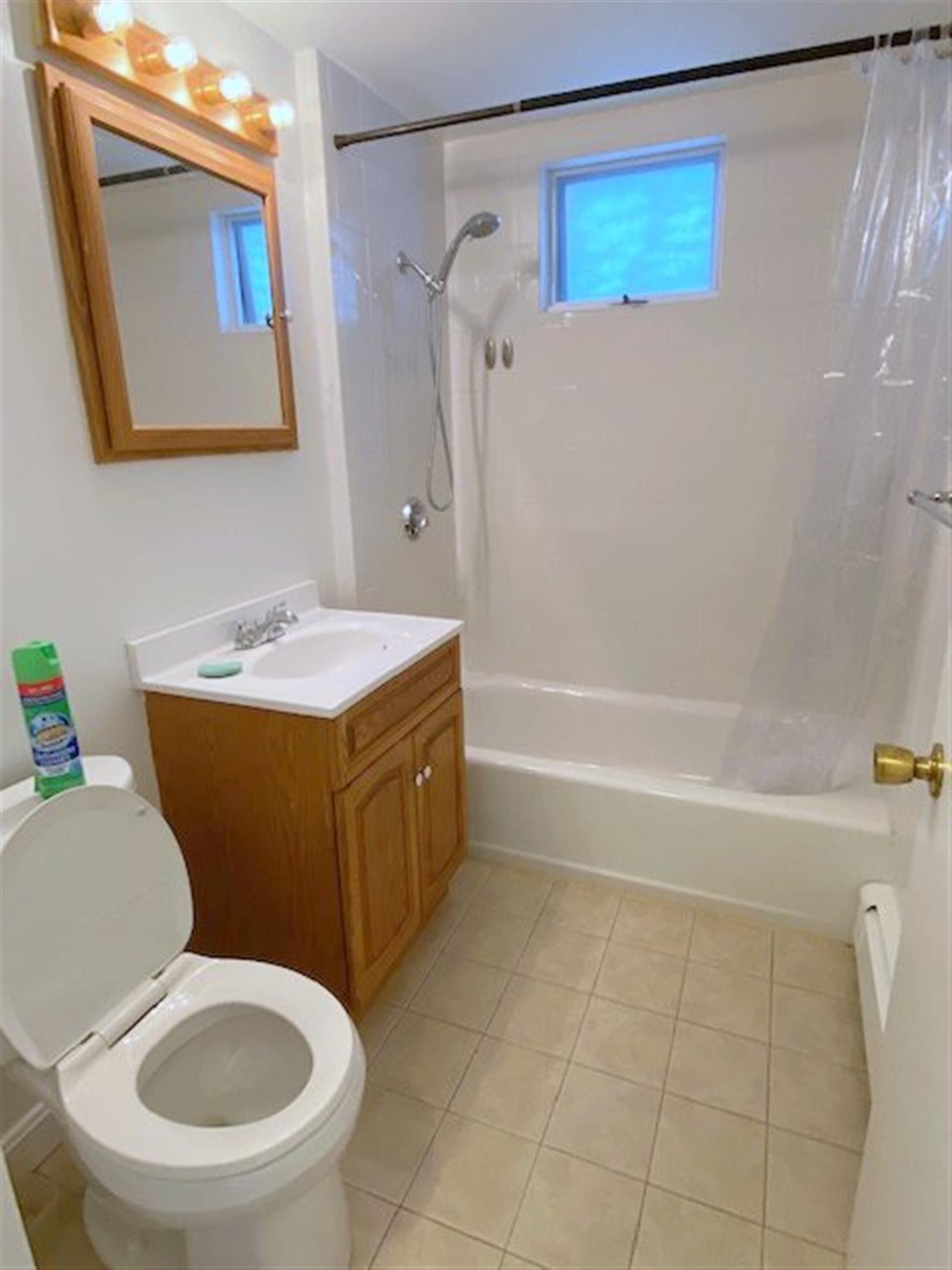 25 Conwell Ave, Davis Square