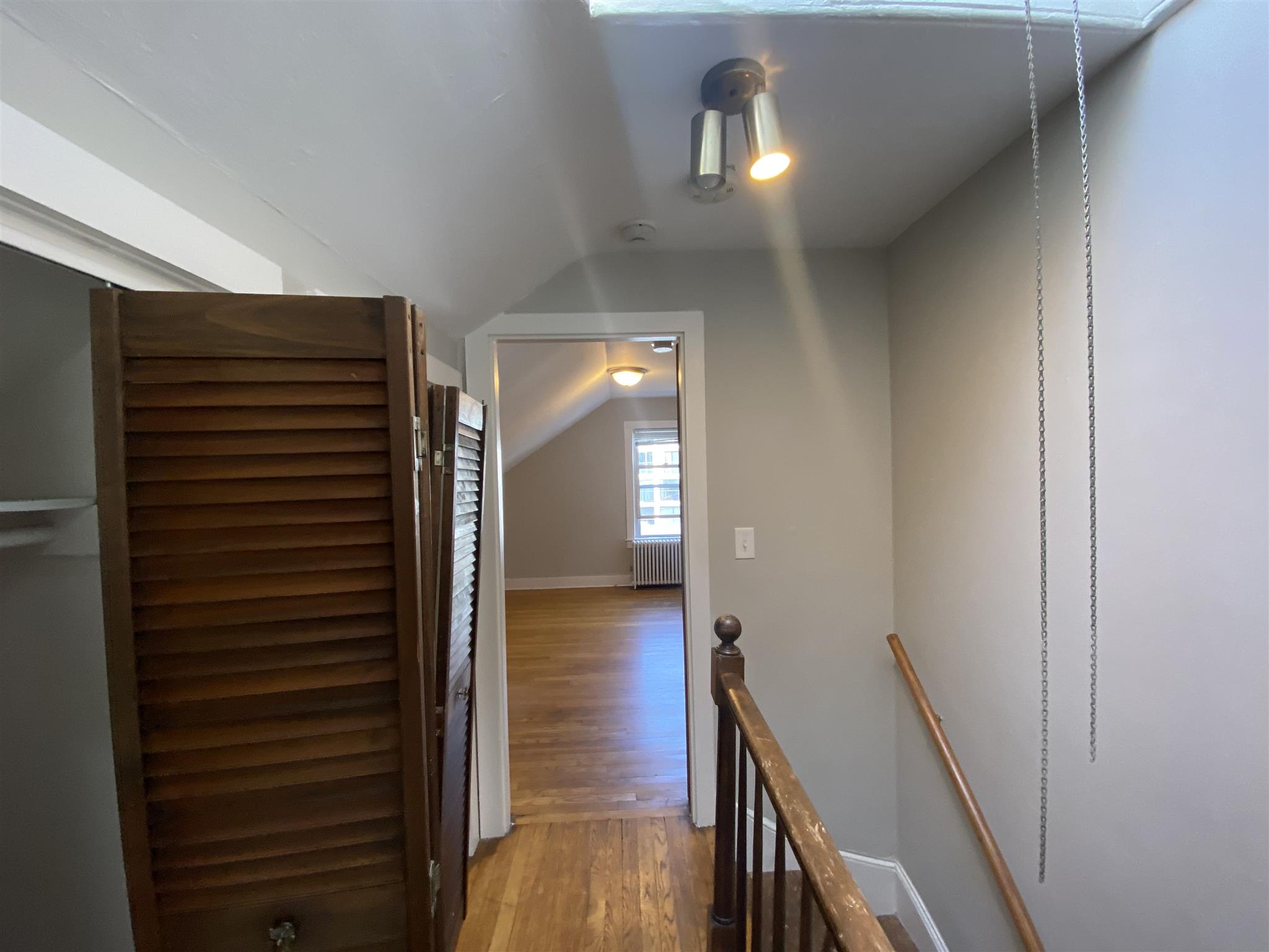 216 Banks St, Harvard Square